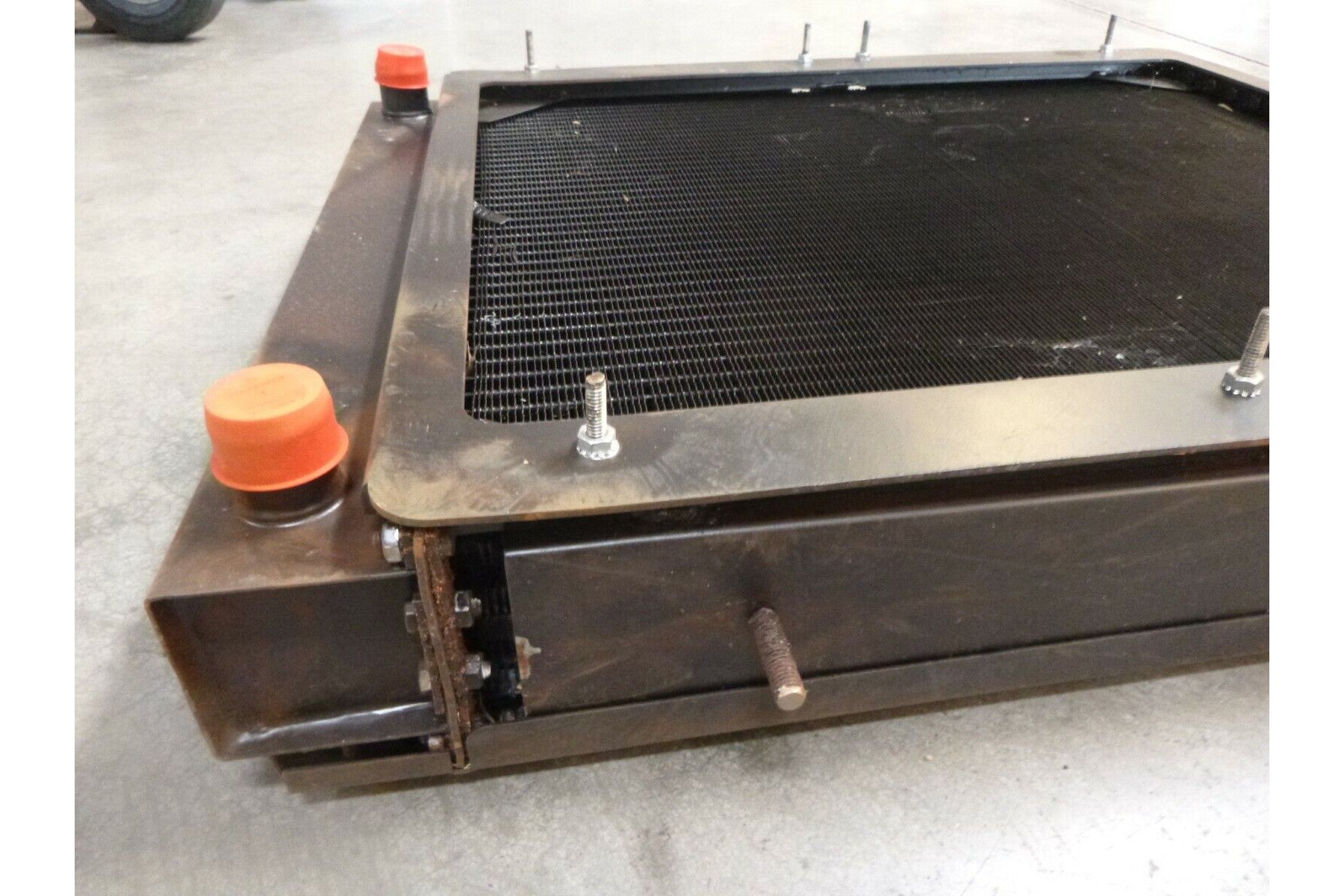15KW 30KW 100KW MILITARY GENERATOR ENGINE RADIATOR 409667 , 2930-01-541-1912 | Genuine MEP Generator Replacement Parts and Military Surplus Generator Parts