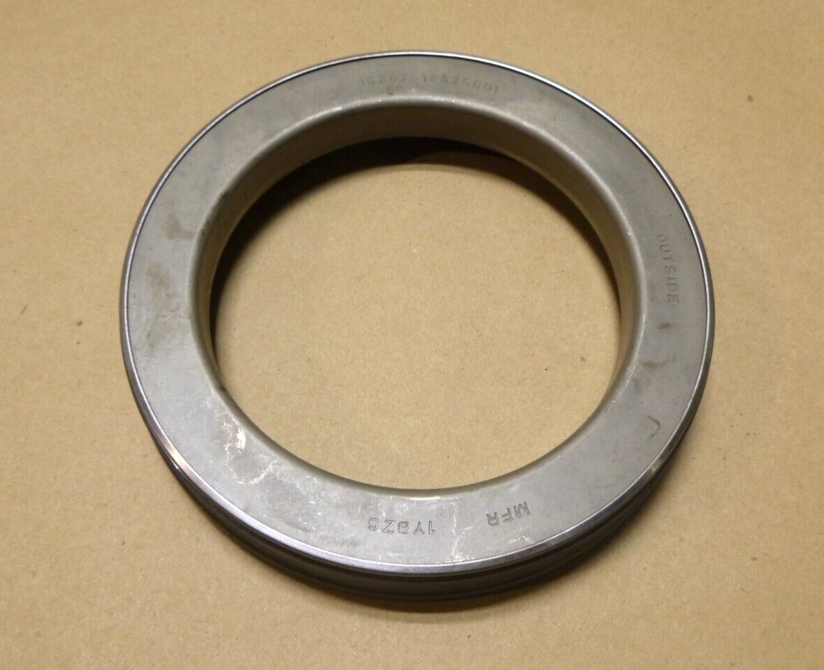 5-TON INNER WHEEL SEAL M939 M54 M813 M43 M818 M860 M986 M999, 7979349, 12375801 | Genuine M35 Military Truck Parts and M939 Cargo Truck Surplus Parts