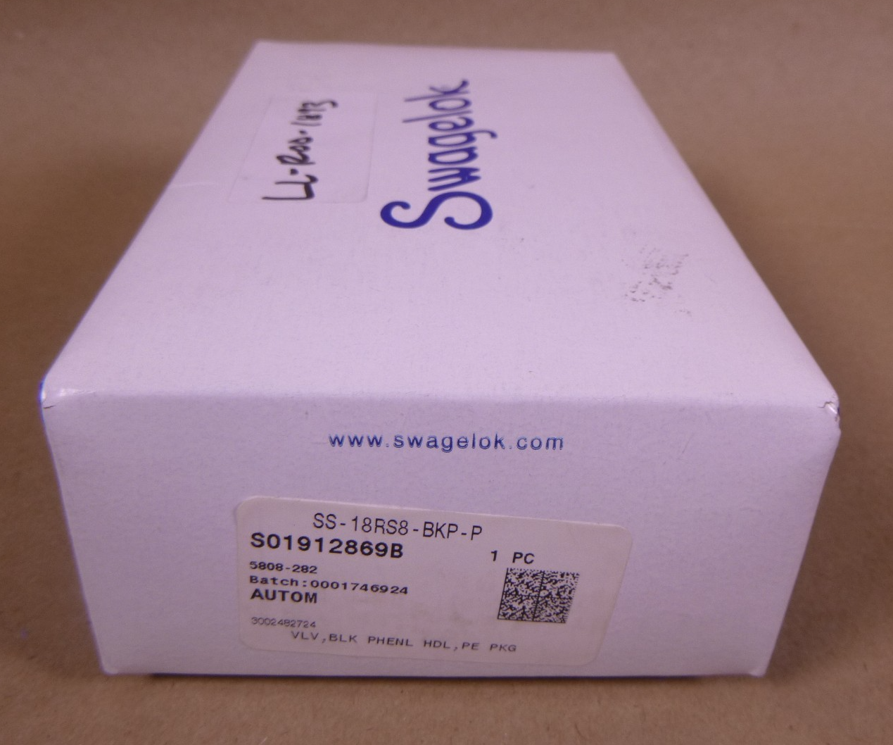 SS-18RS8-BKP-P Swagelok Needle Valve SS-18RS8 5000PSIG @ 100F | Industrial MRO Replacement Parts, Manufacturing Machine Parts & Components, Heavy Equipment Parts Supplier