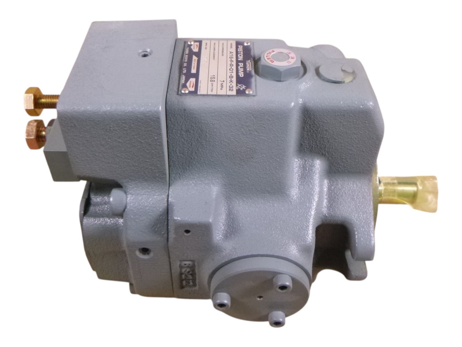 OEM YUKEN Kogyo A16-F-R-01-B-K-32 Piston Pump , 7MPa , 15.8cm3/rev | Industrial Electric Motors, Pumps & Parts