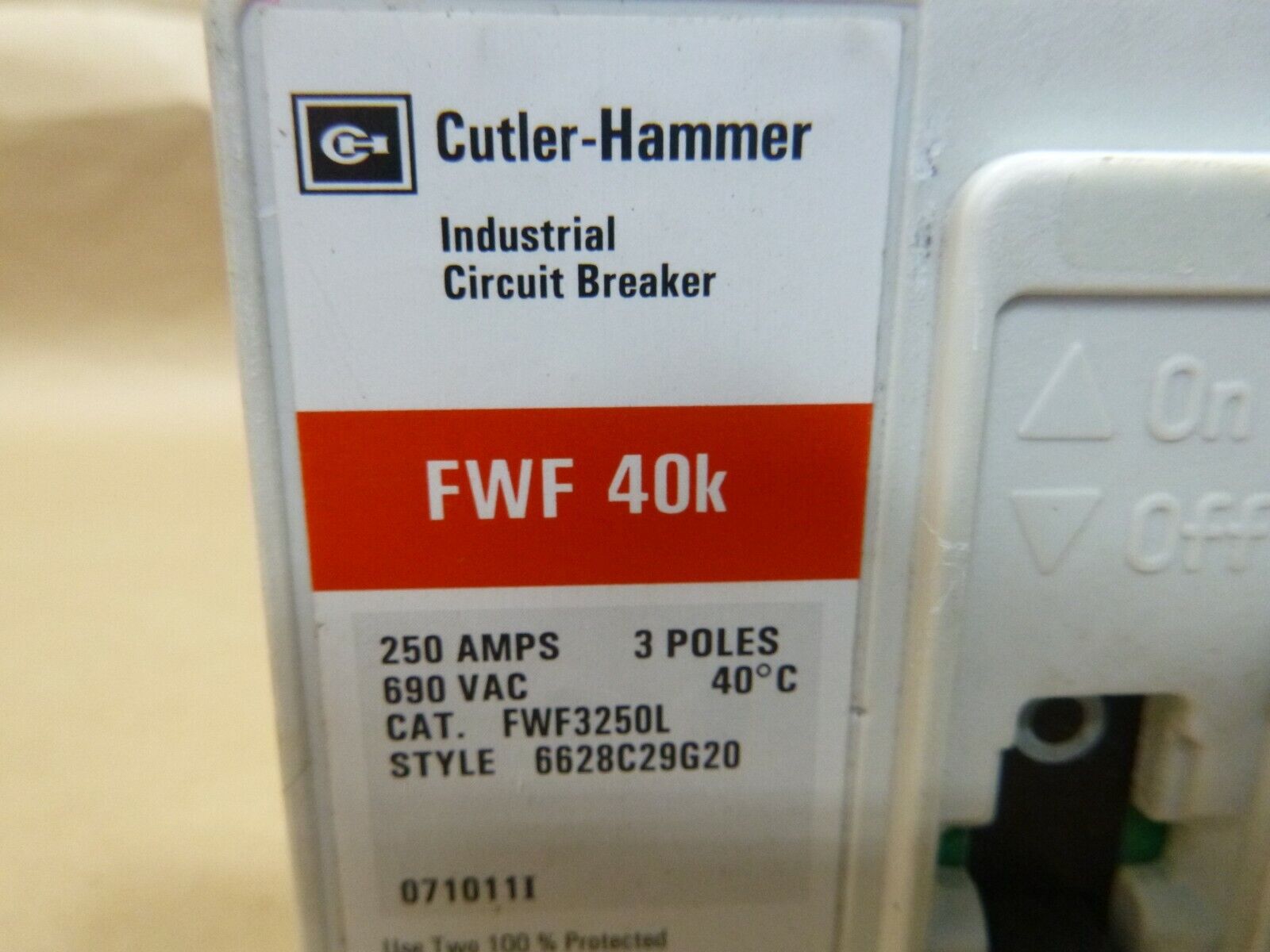 Cutler Hammer 250 Amp 3 Pole 690 Volt Molded Case Circuit Breaker FWF3250L - USA | Electrical MRO Replacement Parts & Components and Commercial Electrical Supplies Company