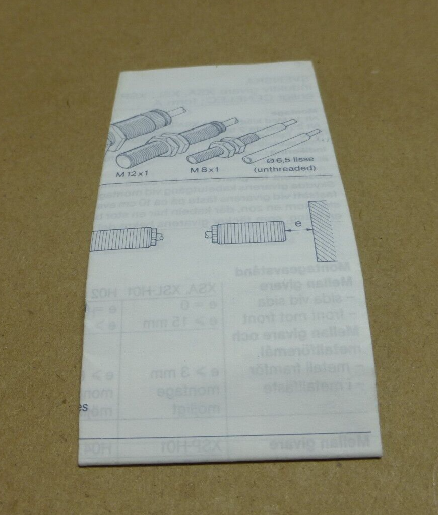 Telemecanique XSAH1401384001 Proximity Switch Oshkosh 1890790 , 5930-01-464-9581 | Electrical MRO Replacement Parts & Components and Commercial Electrical Supplies Company