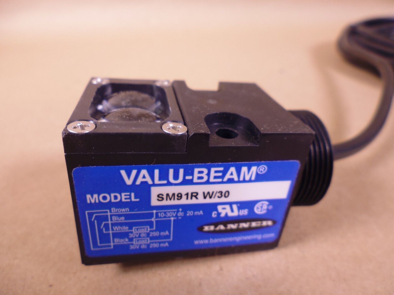 NEW Banner 25948 Photoelectric Sensor SM91R W/30 / SM91RW30 VALU-BEAM | Electrical MRO Replacement Parts & Components and Commercial Electrical Supplies Company