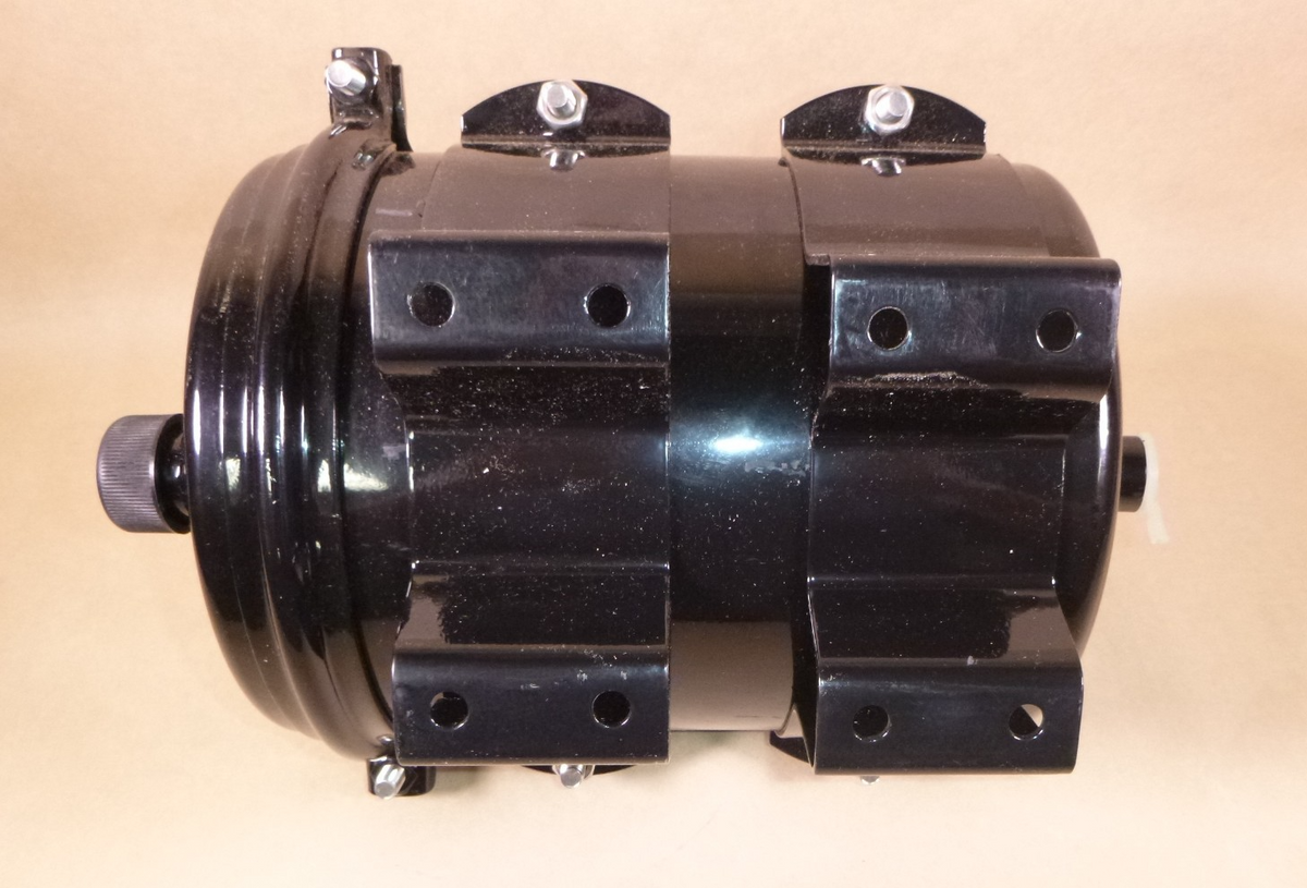 14-20824-000 Freightliner 9 Quart Power Steering Oil Reservoir 91417-J, 2234760 | Industrial Tractor Parts Supplier and Surplus Tractor Parts & Accessories