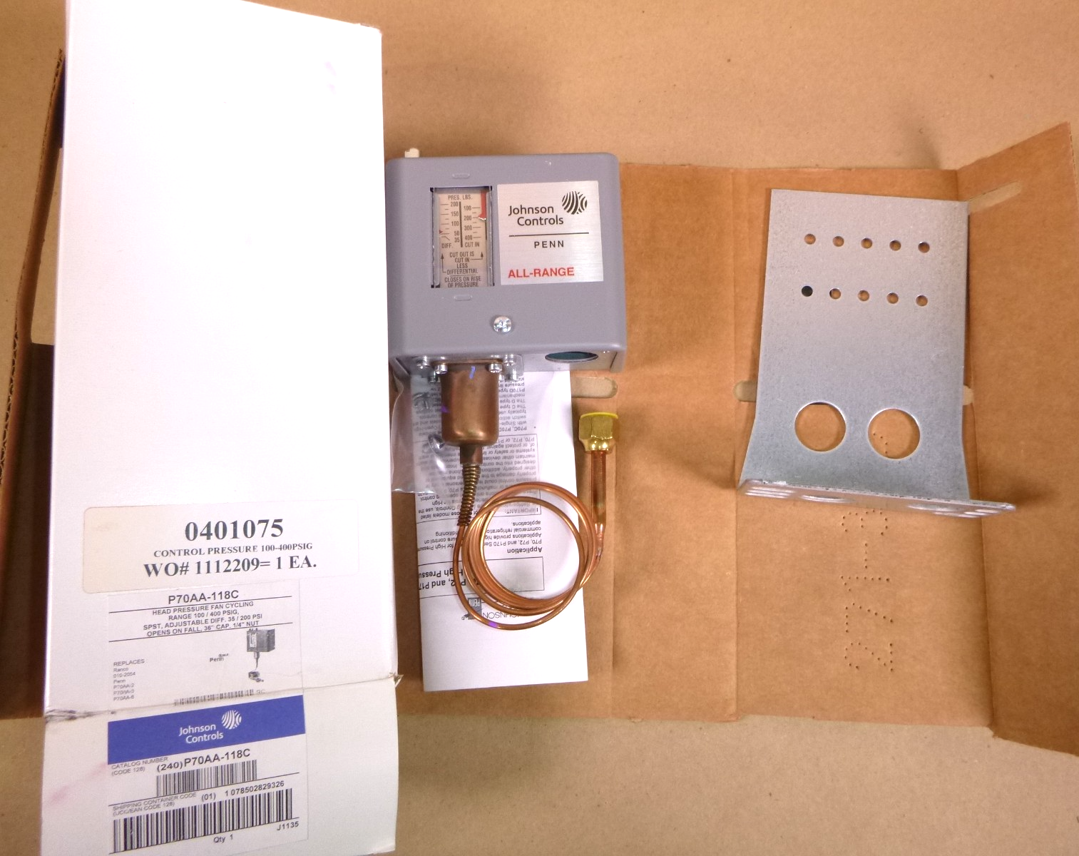P70AA-118C Johnson Controls Head Pressure Fan Cycling 100/400 PSIG, SPST | Electrical MRO Replacement Parts & Components and Commercial Electrical Supplies Company