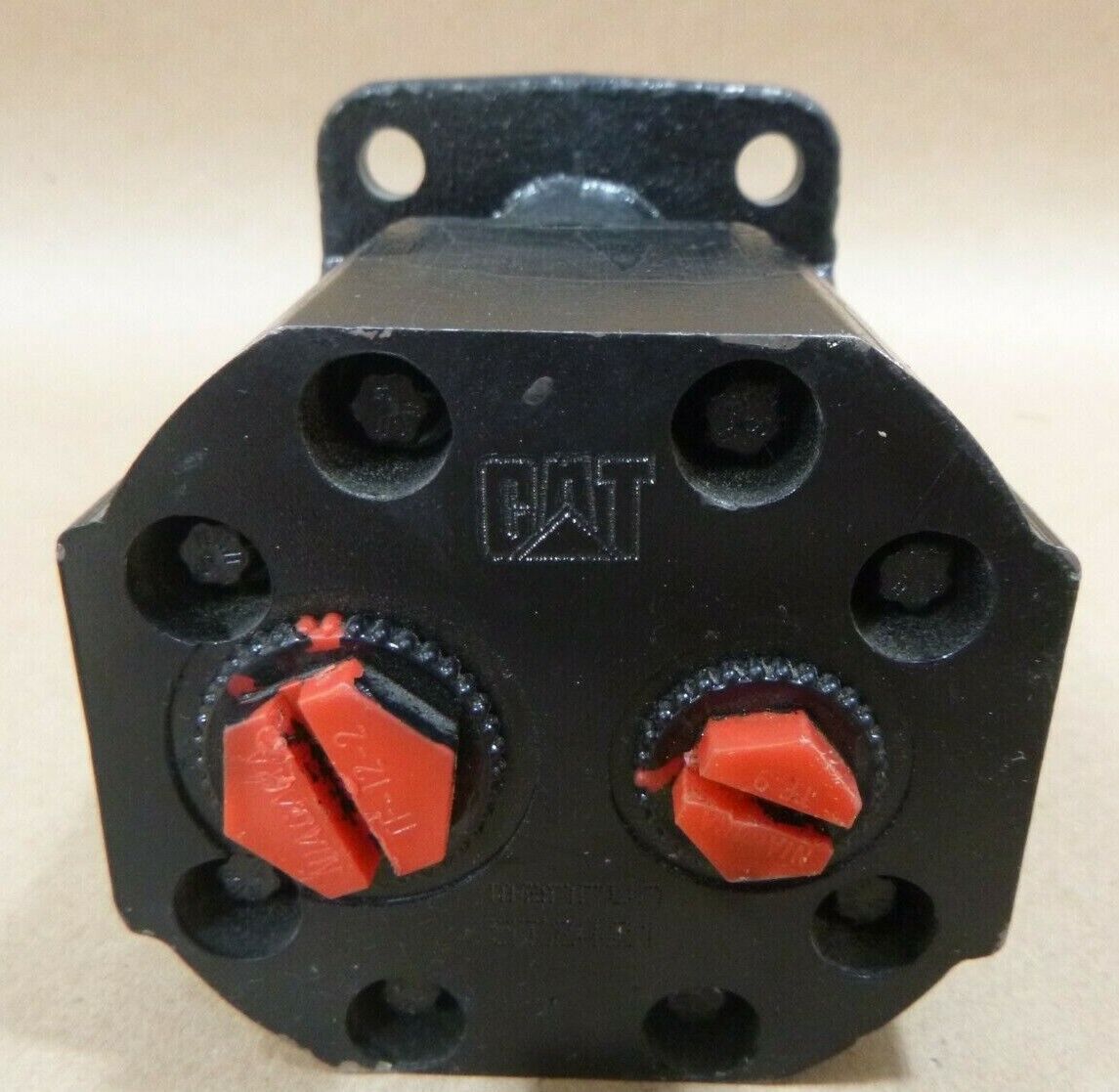 GENUINE OEM CAT CATERPILLAR 5T2421 SUPPLEMENTAL STEERING PUMP HOUSING 130G | Industrial Tractor Parts Supplier and Surplus Tractor Parts & Accessories