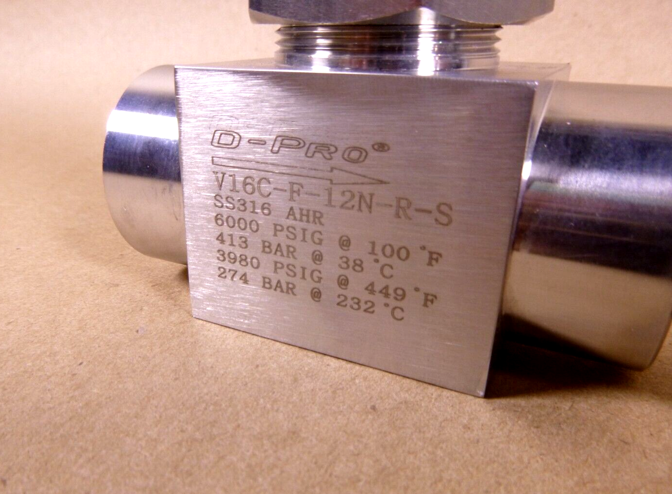 D-Pro Union Bonnet Needle Valve, 3/4 in. FNPT, Regulating Stem 316 SS, 6000 Psi | Industrial MRO Replacement Parts, Manufacturing Machine Parts & Components, Heavy Equipment Parts Supplier