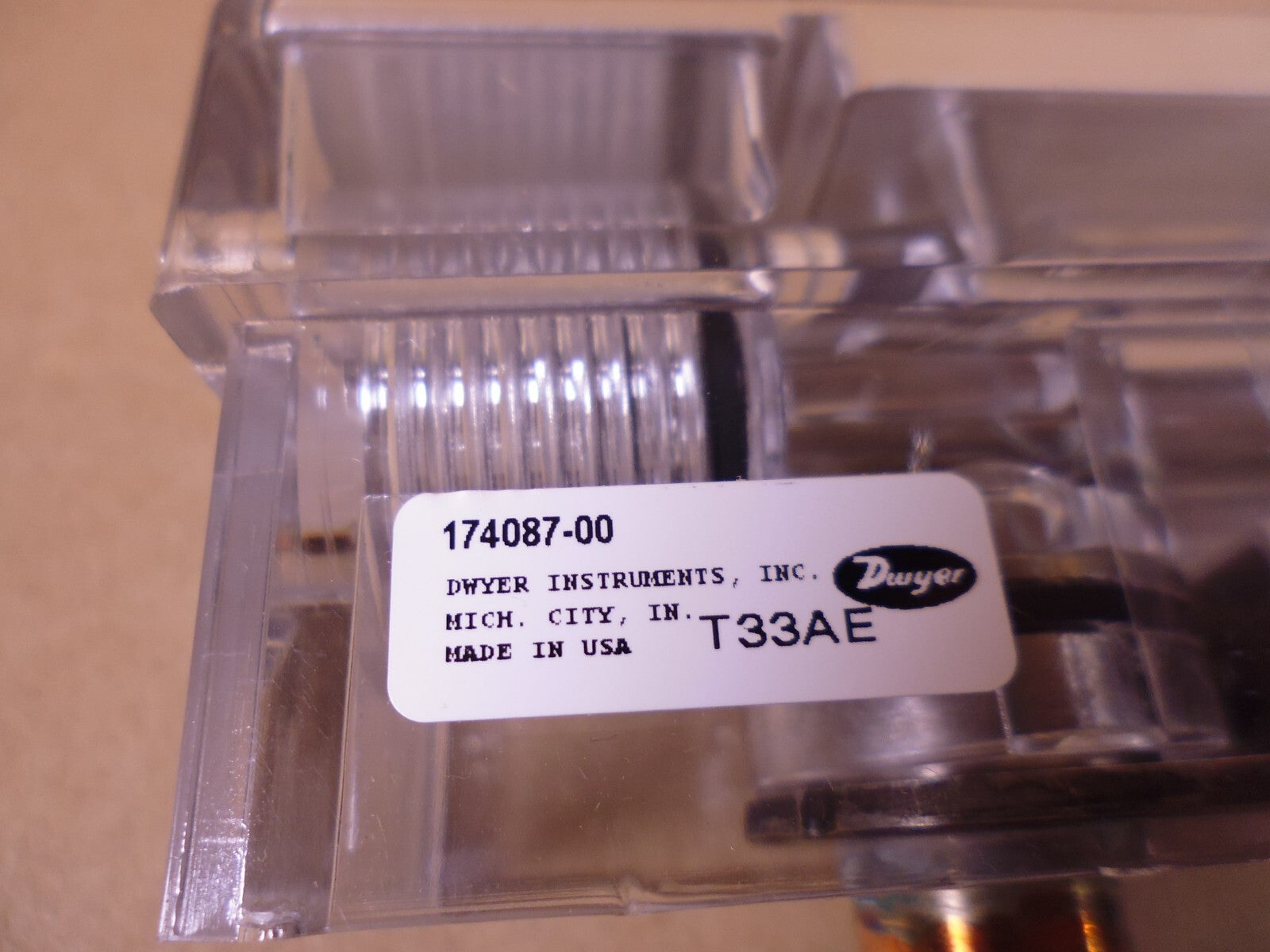 Dwyer SCFM Air 75PSIG Flow Meter Air 174087-00 T33AE , Howell 5650-G503 | Industrial MRO Replacement Parts, Manufacturing Machine Parts & Components, Heavy Equipment Parts Supplier