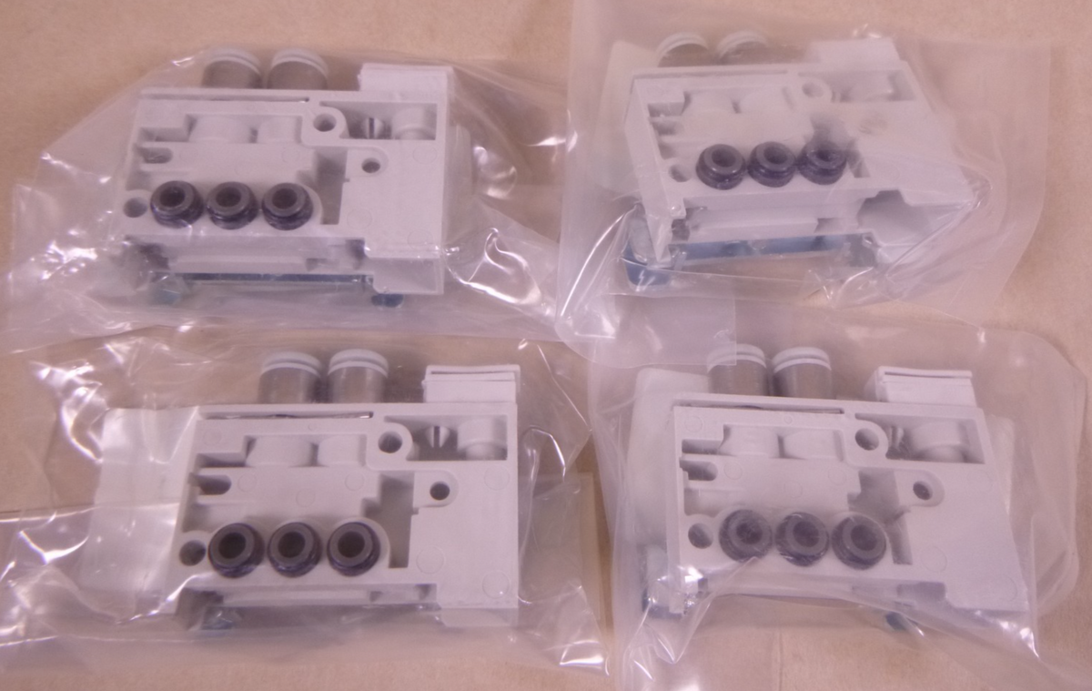 (4 PACK) SMC VVQ1000-3A-7 End Plate D Side, For VQ VQ1000 Manifold