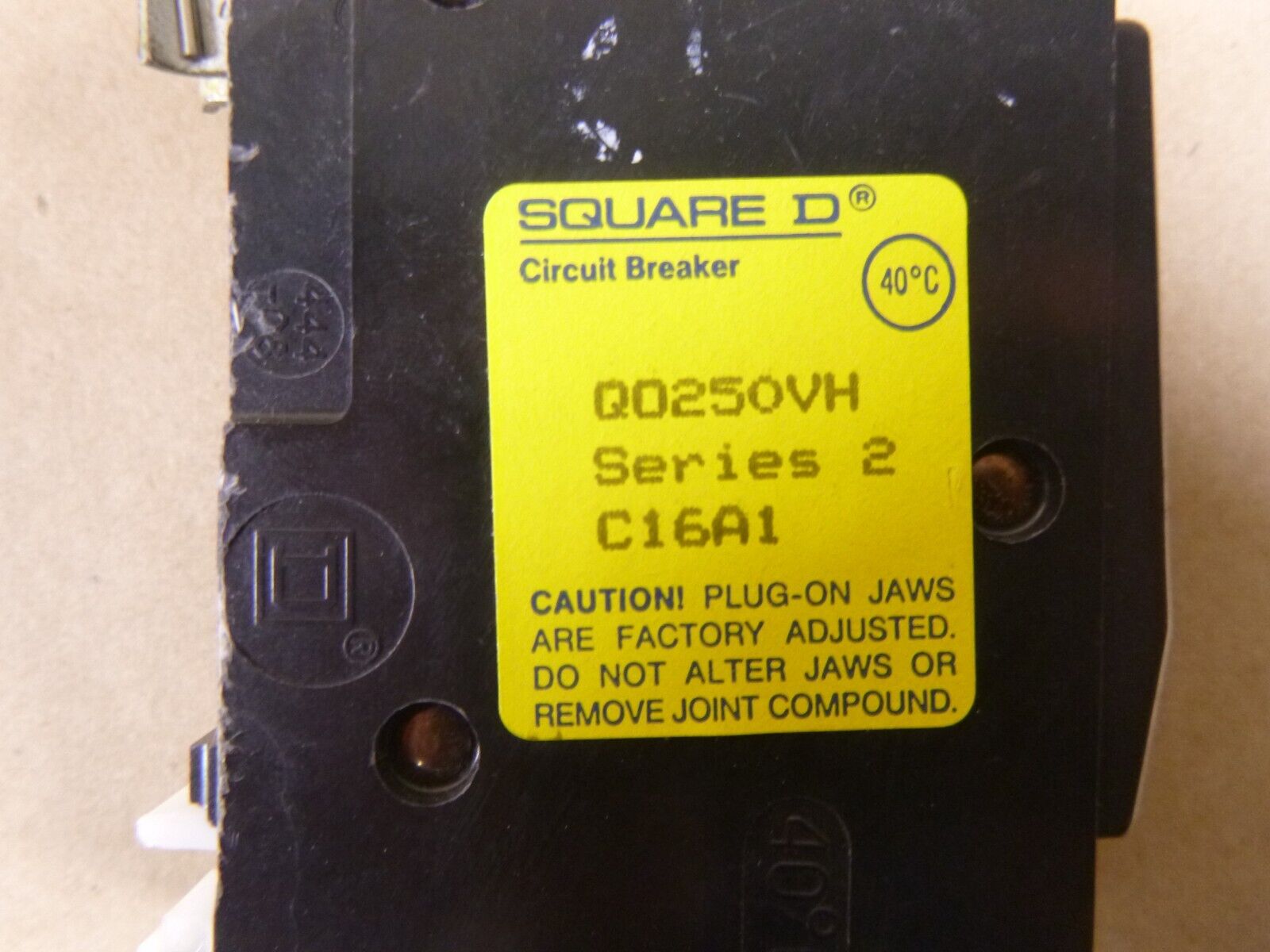 Square D QO 50 Amp 22kA 2-Pole Plug-In Circuit Breaker 120/240 Va, QO250VH | Electrical MRO Replacement Parts & Components and Commercial Electrical Supplies Company