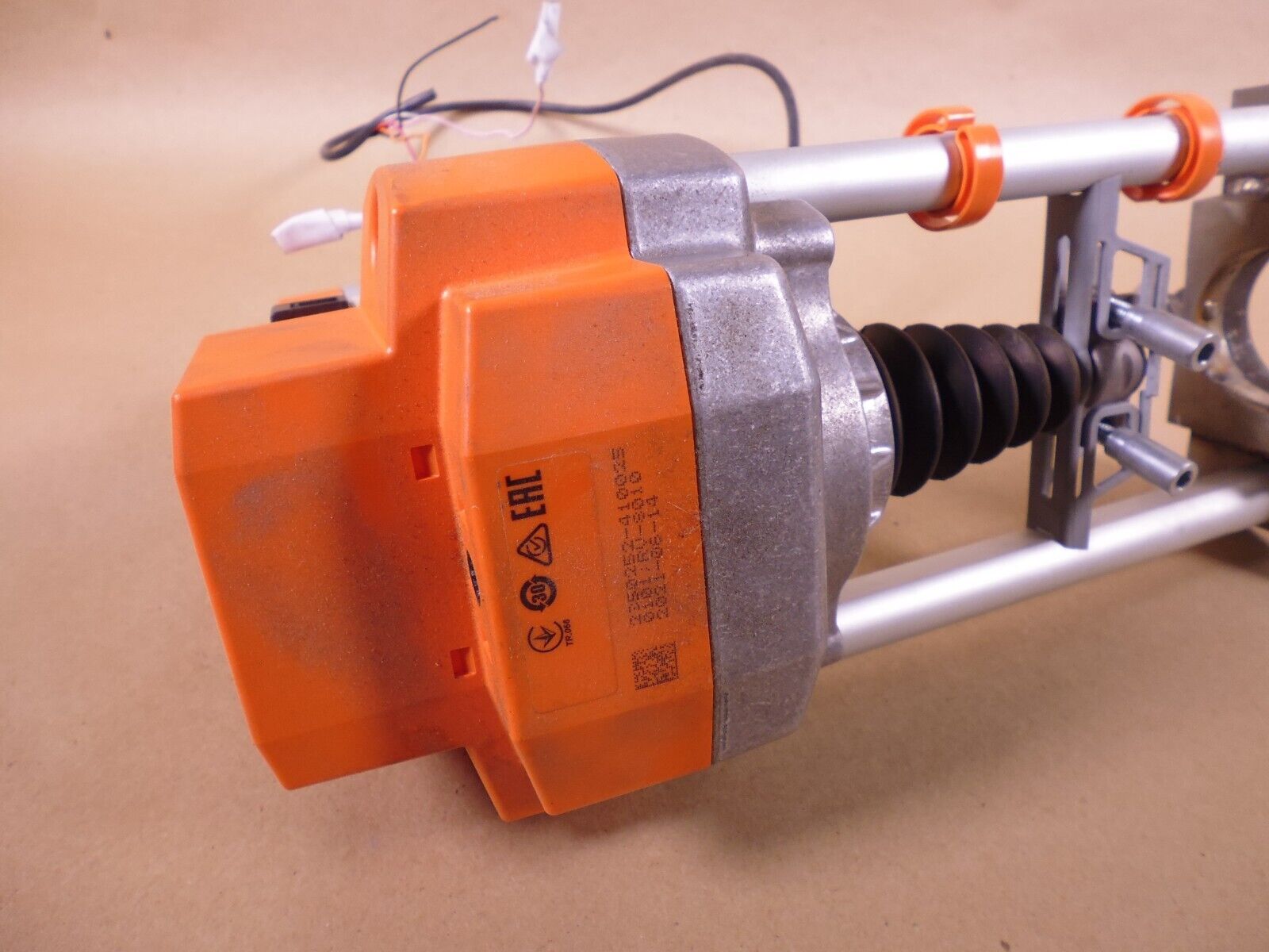 Belimo WGVL+RVB24-3 Warren Glove Control Valve 24V , 1010 lbf / 4500N *UNTESTED* | Industrial MRO Replacement Parts, Manufacturing Machine Parts & Components, Heavy Equipment Parts Supplier
