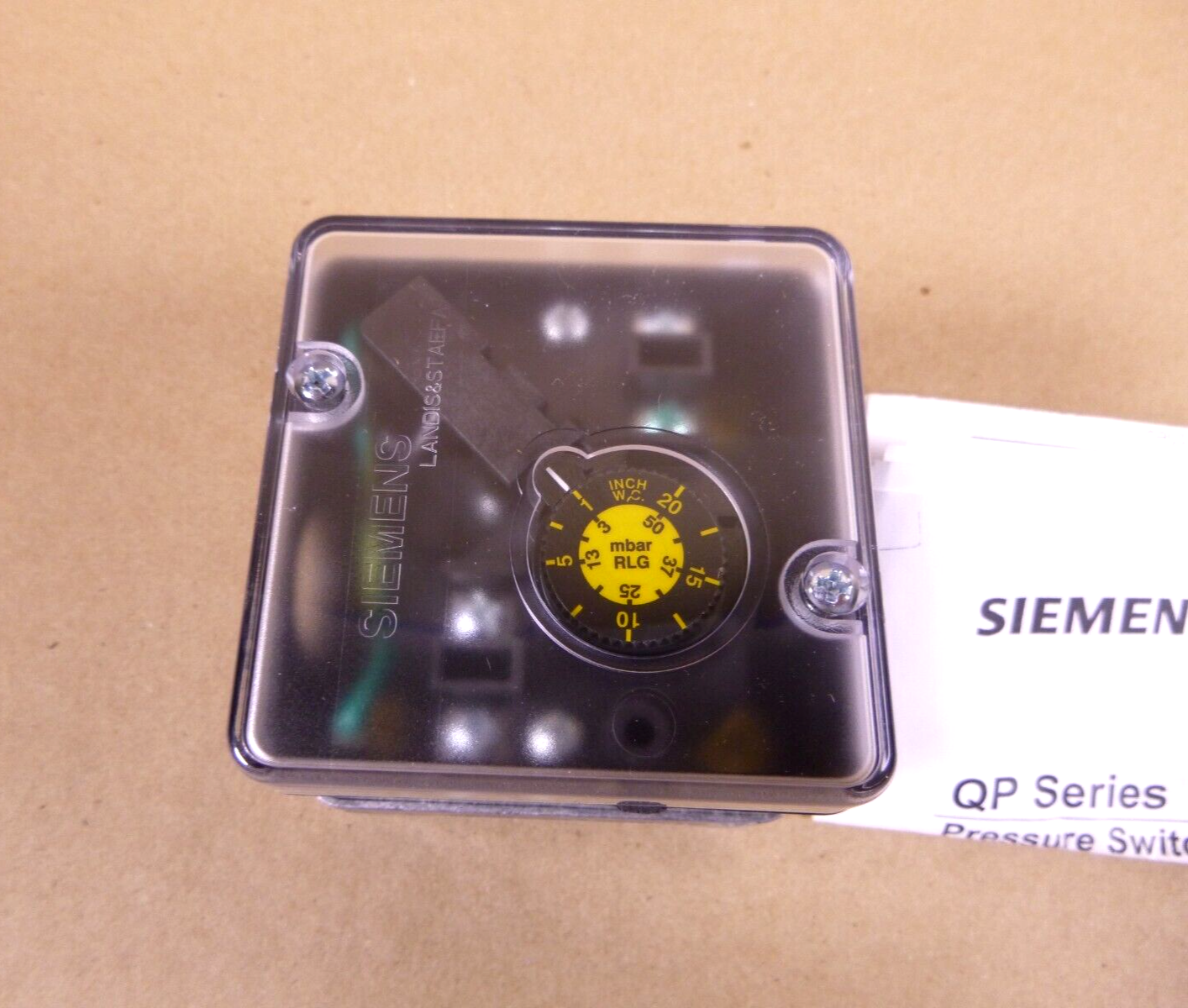 Siemens QP Series QPL31.050A00 Automatic Reset Low Pressure Switch, 1 to 20" WC | Electrical MRO Replacement Parts & Components and Commercial Electrical Supplies Company
