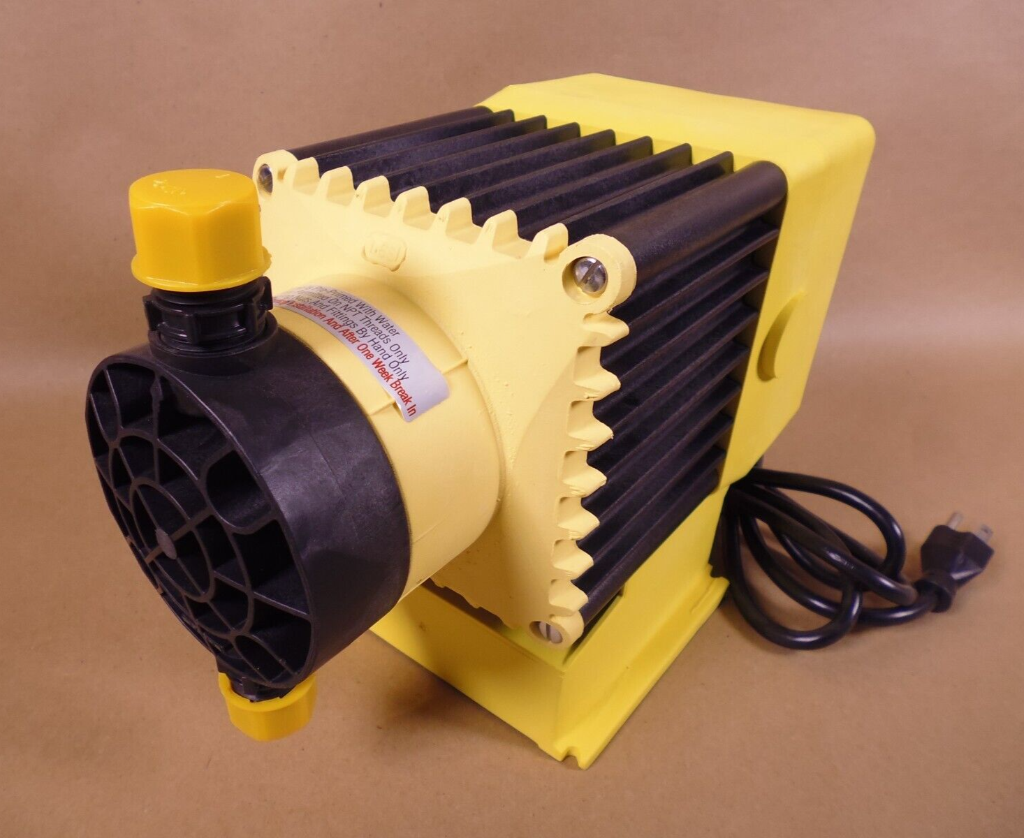 LMI B131-362SI Metering Pump B Series , 120V , 4.5 GPH , 17.0 LPH , 50PSI , 1.5A | Industrial Electric Motors, Pumps & Parts