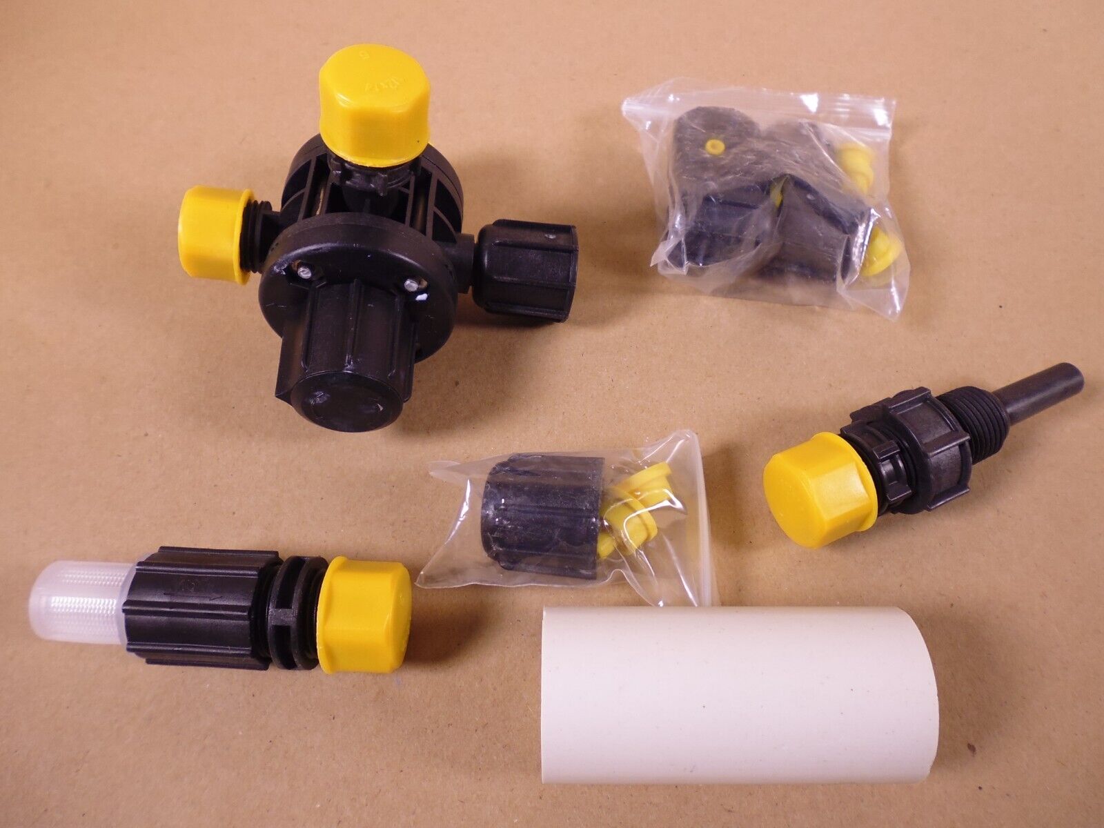 LMI B131-362SI Metering Pump B Series , 120V , 4.5 GPH , 17.0 LPH , 50PSI , 1.5A | Industrial Electric Motors, Pumps & Parts