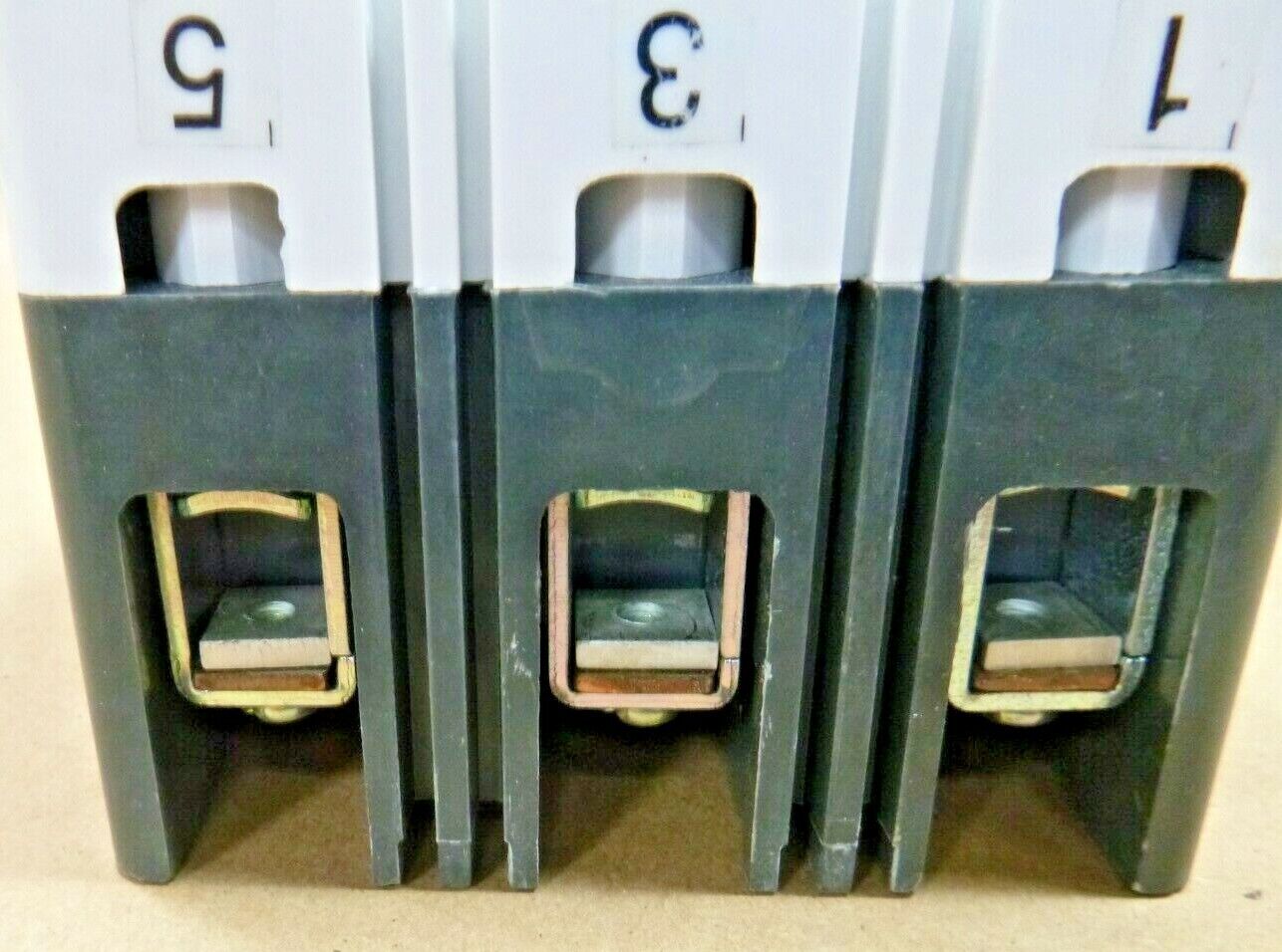 Cutler Hammer 250 Amp 3 Pole 690 Volt Molded Case Circuit Breaker FWF3250L - USA | Electrical MRO Replacement Parts & Components and Commercial Electrical Supplies Company