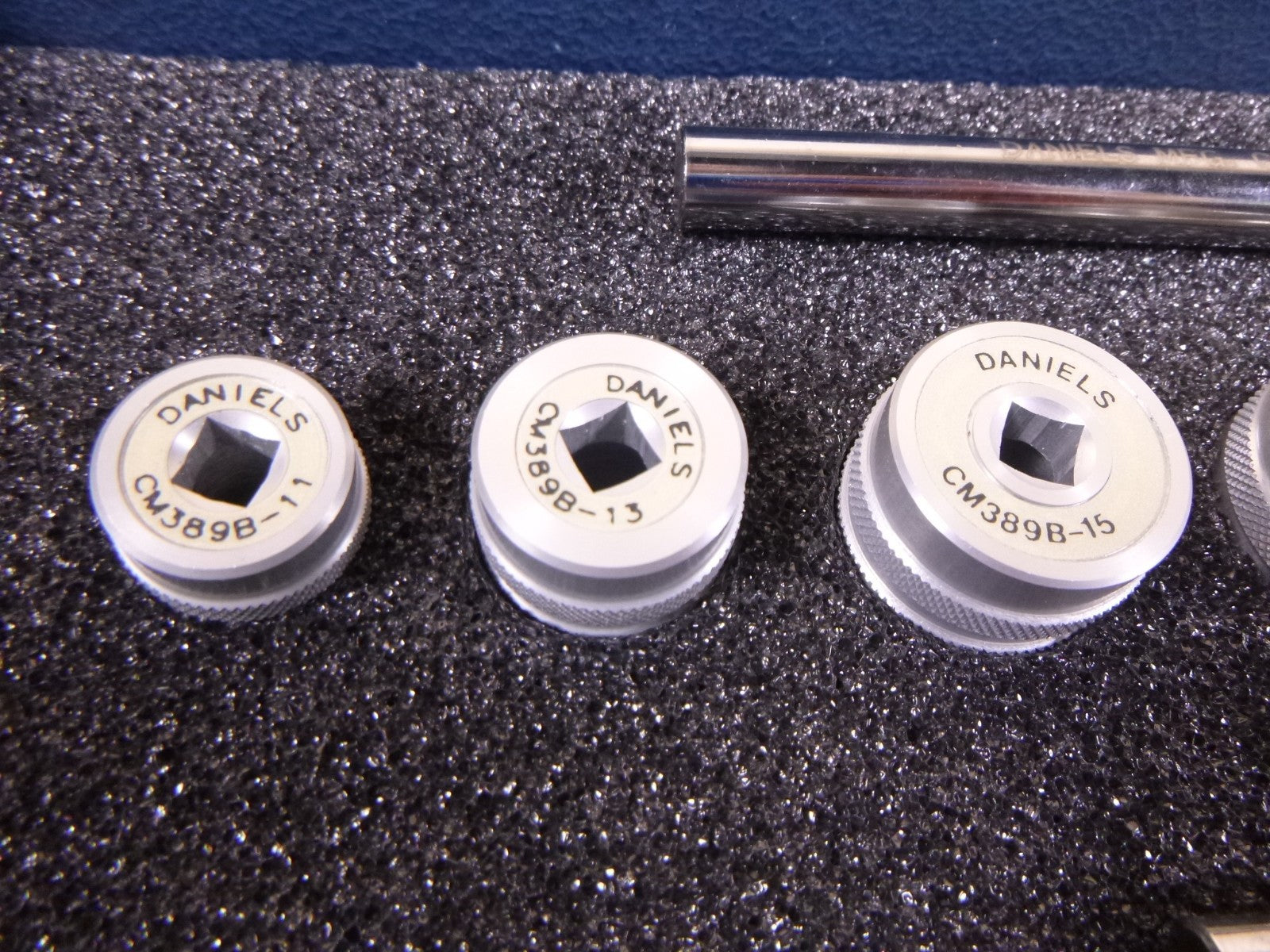 DMC Daniels CM-S-389B Adaptor Tool Set MIL-C-3899 Ser 4 Plugs , 10-Piece Set