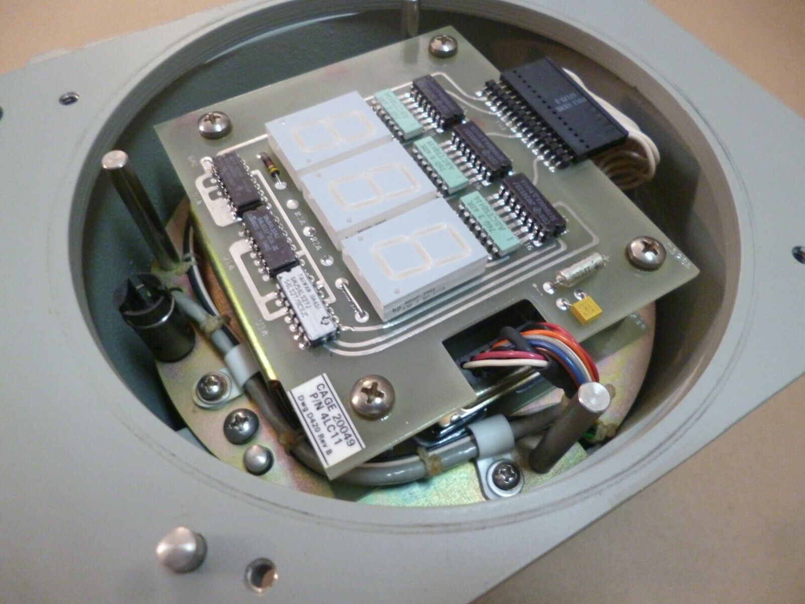 NAVAL SHIPS MARINE COURSE INDICATOR 4LCD1N , 6605-01-233-5221 , 115V , 400Hz *FOR PARTS* | Electrical MRO Replacement Parts & Components and Commercial Electrical Supplies Company