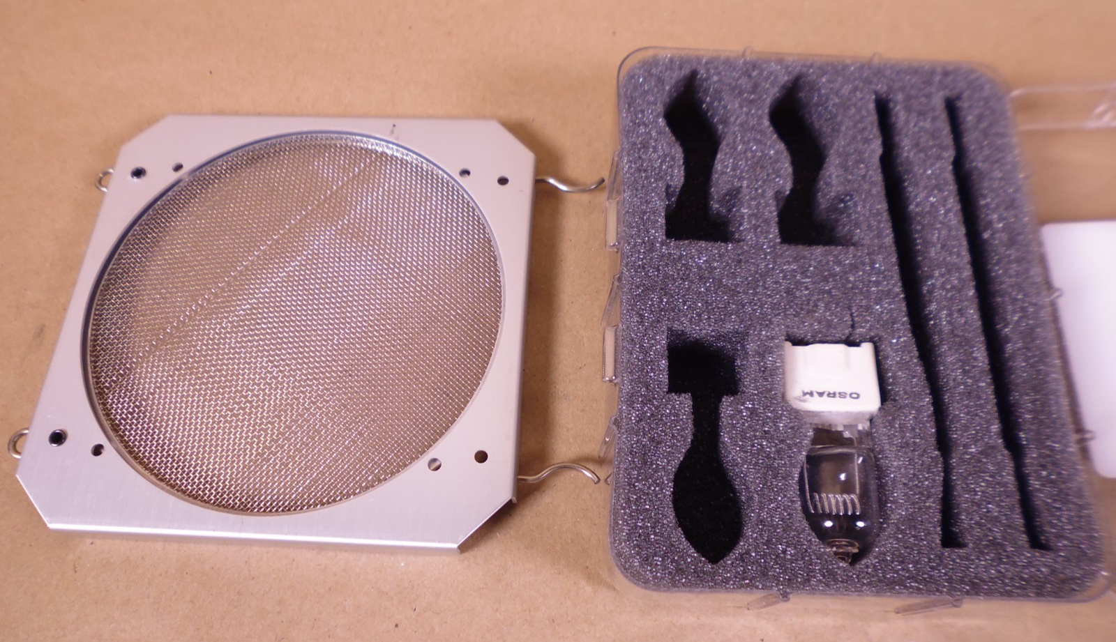 (Light Set) Lowell Light Omni Tota Cables, Stands, Umbrella, Hard Case | Electrical MRO Replacement Parts & Components and Commercial Electrical Supplies Company