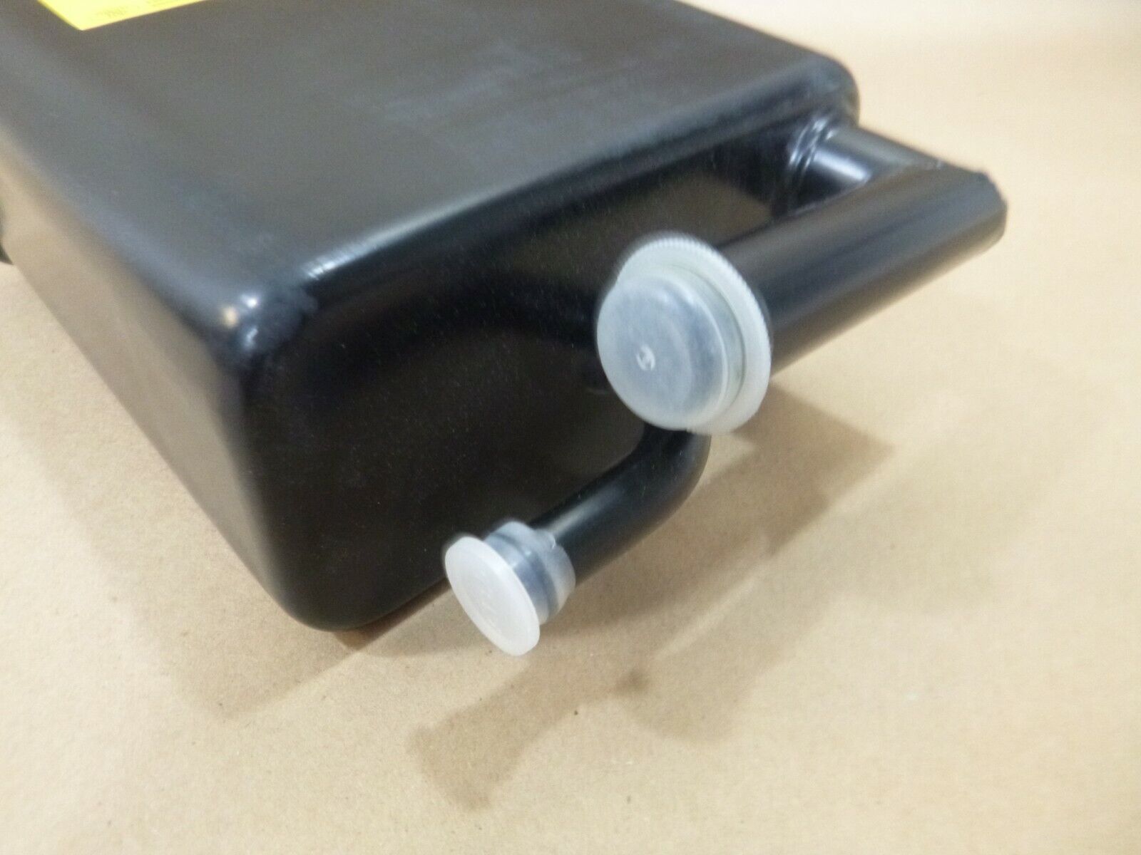 MANN+HUMMEL Power Steering Hydraulic Oil Tank A4194660002 , 2590-01-243-6485 | Replacement Truck Parts, Trailer Accessories, Automobile Supplies, Car Parts & Accessories