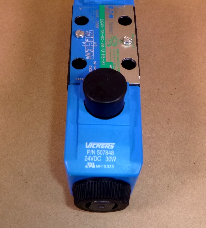 DG4V-3S-8C-VM-U-H5-61 Vickers Directional Control Valve 24 Vdc 100 Bar 1450 Psi