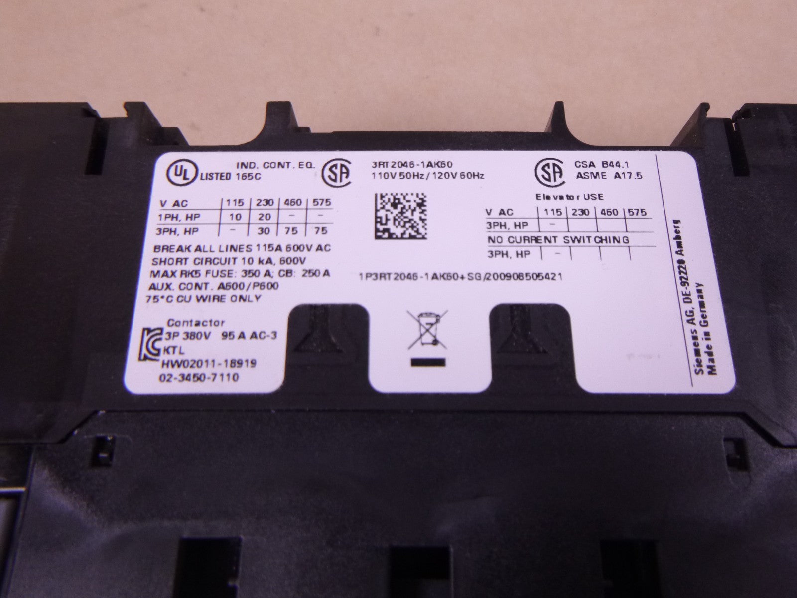 Siemens 3RT2046-1AK60 Contactor 95 Amp 400V 45kW 1NO 1NC , 110/120V 50/60Hz