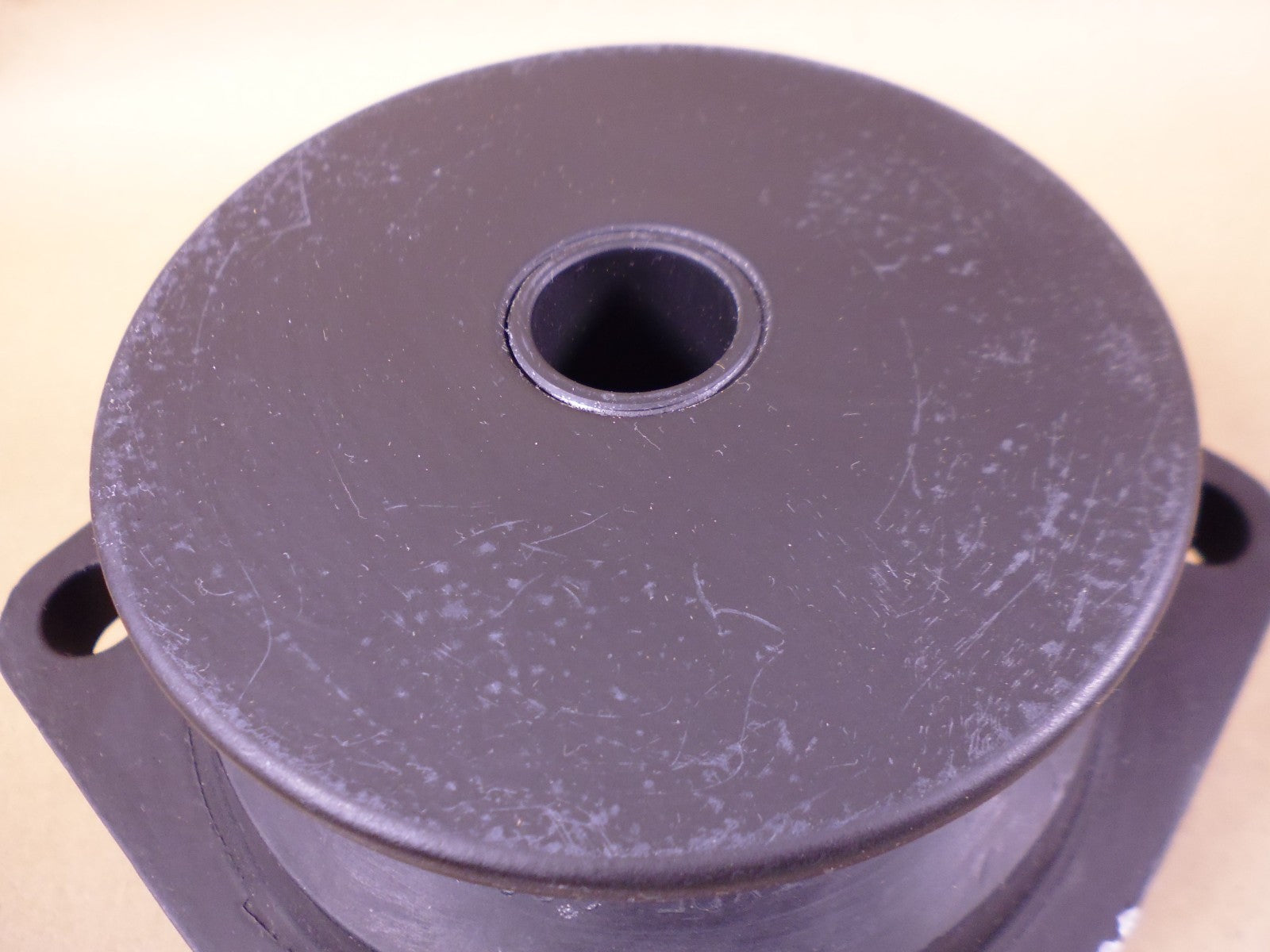 Oil State 6G900 Pipe Hanger Resilient Mount , 450-900 lb, 5342-01-424-2352 | Industrial MRO Replacement Parts, Manufacturing Machine Parts & Components, Heavy Equipment Parts Supplier