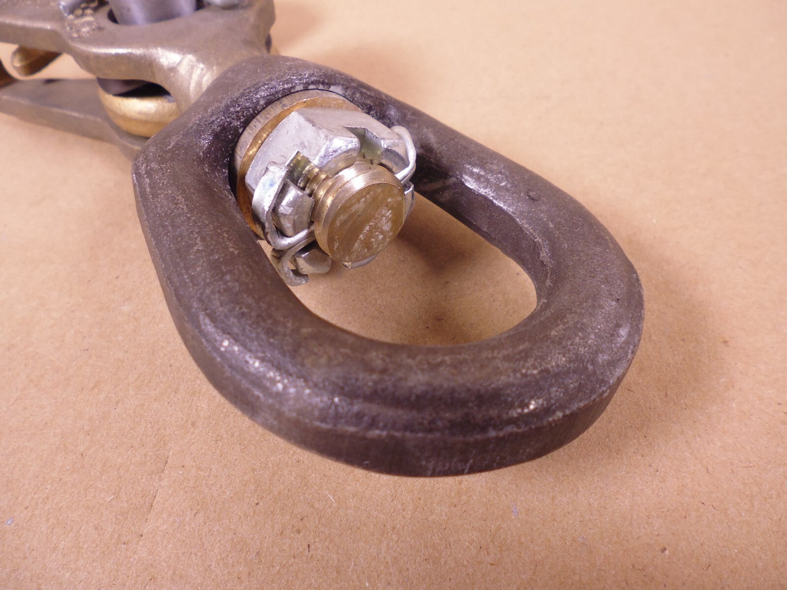 Newco 4S Safety Hook Swivel , 1" To 1-3/8" Hook Opening x 2", 2,700 lbs. Max | Industrial MRO Tools and Replacement Industrial Equipment Components