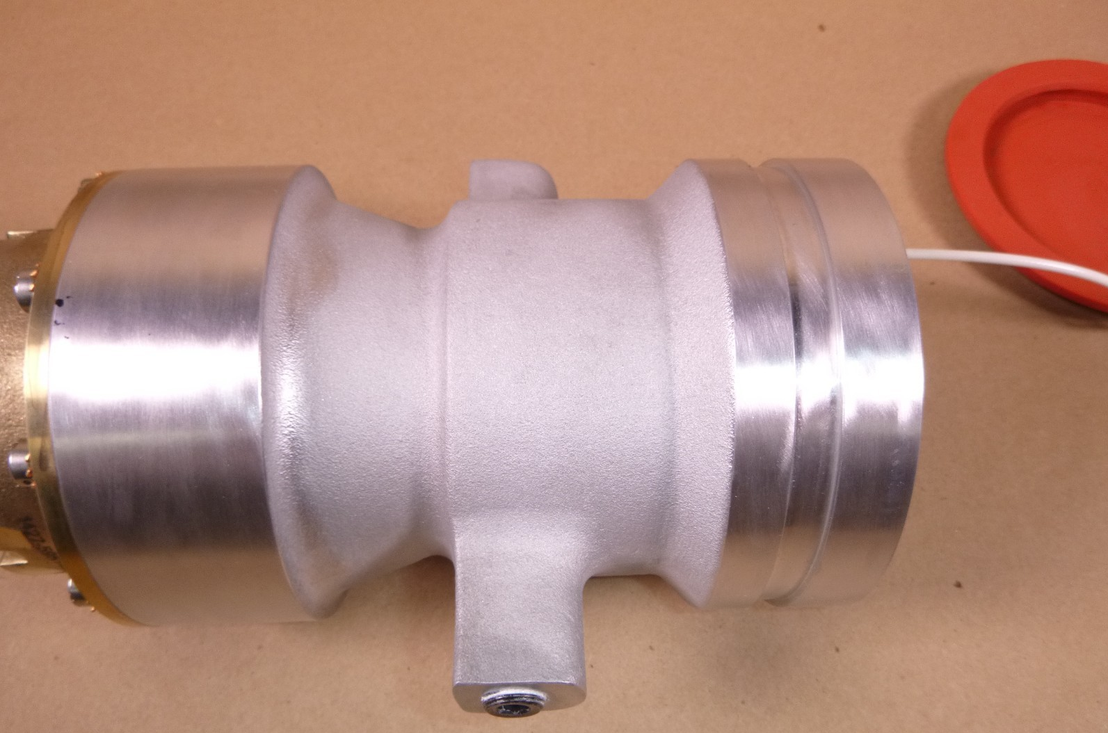 MEGGITT PARKER F421K BOTTOM LOADING ADAPTER COUPLING HALF, 4730-01-155-7497 | Industrial MRO Replacement Parts, Manufacturing Machine Parts & Components, Heavy Equipment Parts Supplier
