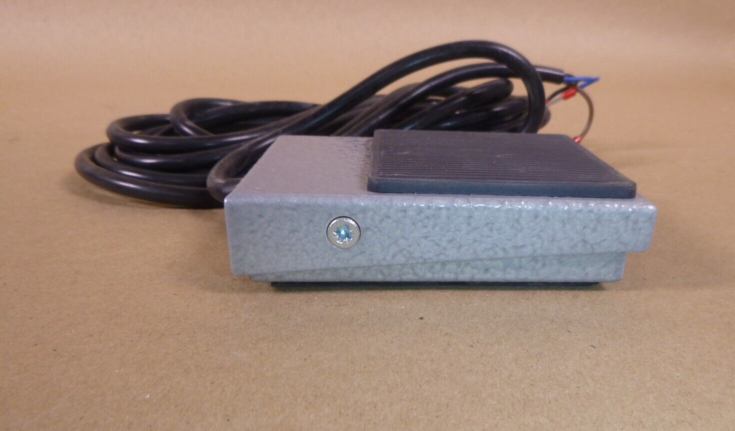 New Herga 6298-0366 Footswitch 24V AC/DC, 2.5 Meter Cord, Low Profile Foot Pedal | Industrial MRO Replacement Parts, Manufacturing Machine Parts & Components, Heavy Equipment Parts Supplier