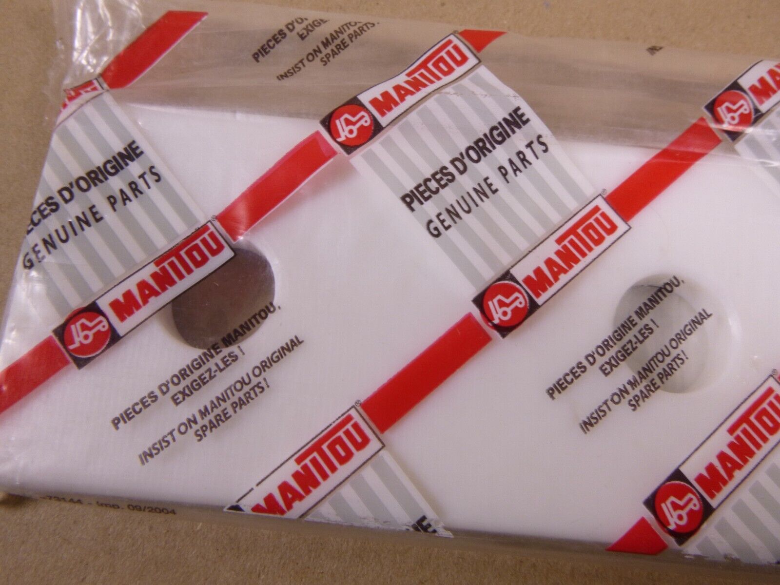 New Genuine Manitou MHT 10180 Telescopic Handler Sliding Block 606213 | Industrial Tractor Parts Supplier and Surplus Tractor Parts & Accessories