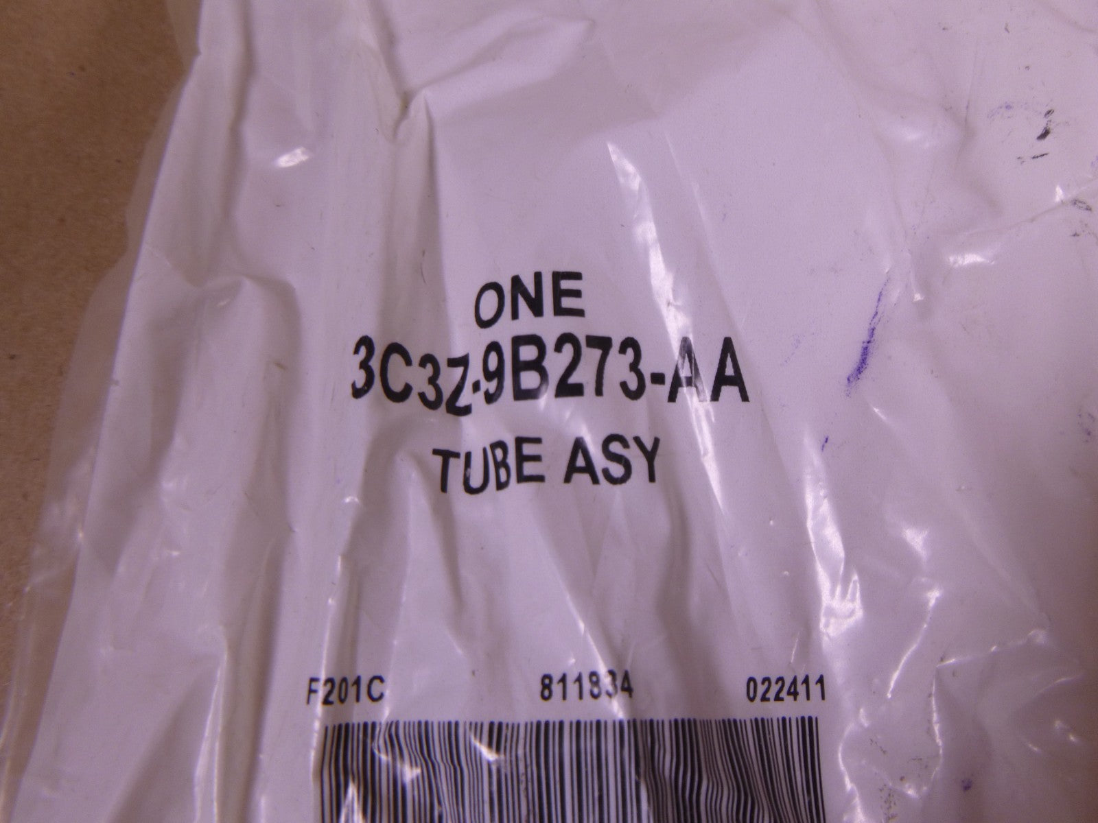 OEM Ford 3C3Z-9B273-AA Fuel Return Tube 2003-2004 6.0L F-250 F-350 F-450 F550 | Replacement Truck Parts, Trailer Accessories, Automobile Supplies, Car Parts & Accessories