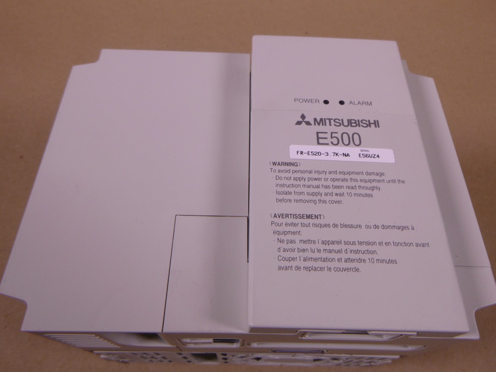 Mitsubishi FR-E520-3.7K-NA VFD 5HP Inverter 24.4A/17.5A 3PH 200-240VAC E500