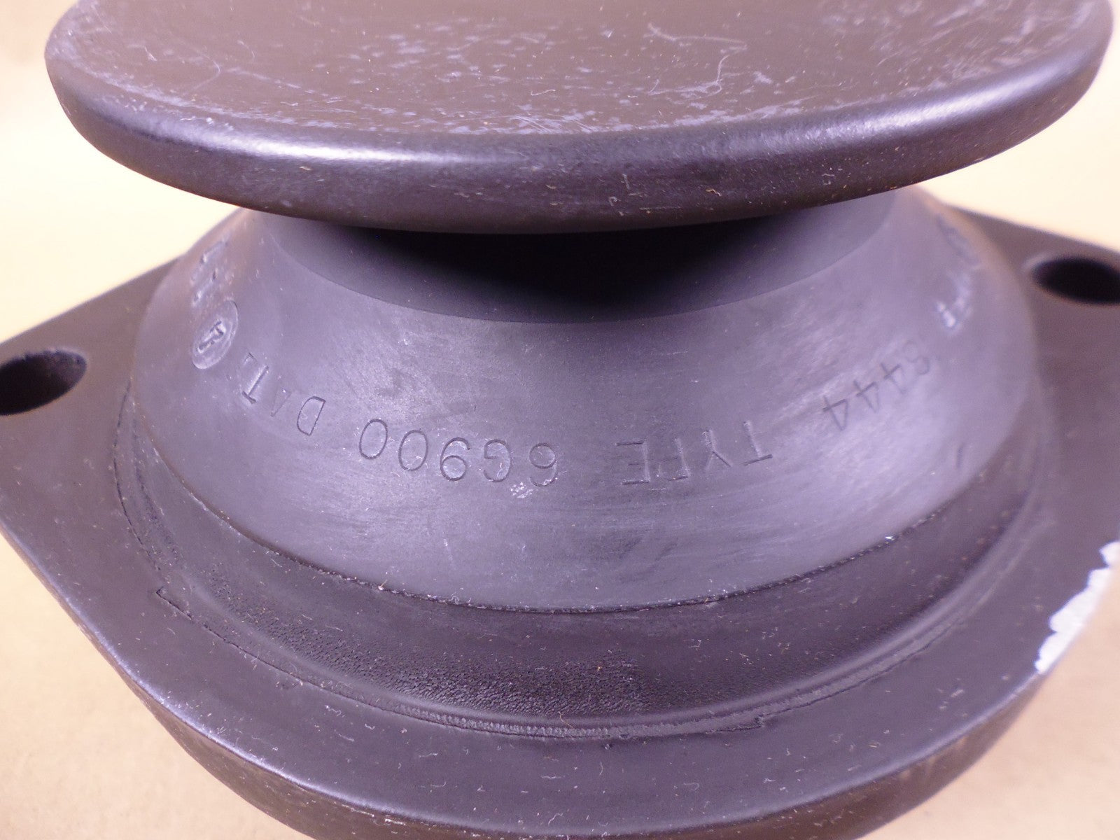 Oil State 6G900 Pipe Hanger Resilient Mount , 450-900 lb, 5342-01-424-2352 | Industrial MRO Replacement Parts, Manufacturing Machine Parts & Components, Heavy Equipment Parts Supplier