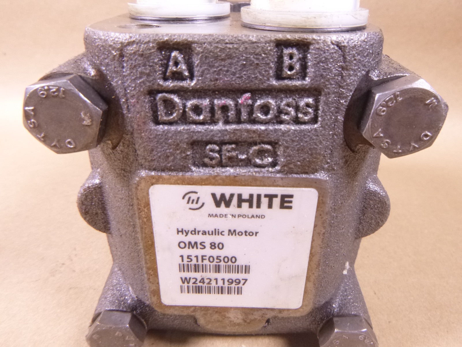 White Danfoss Hydraulic Motor OMS80 151F0500 OMS Series Orbital 4-Hole 32mm | Industrial Electric Motors, Pumps & Parts