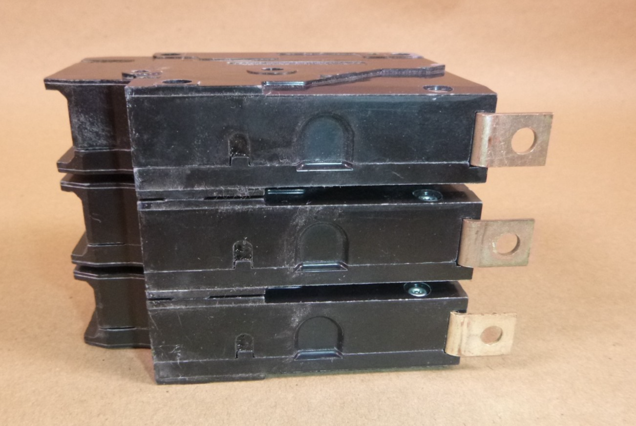 Siemens BQD3100 100A 3-Pole Circuit Breaker 480/277V AC Bolt-On