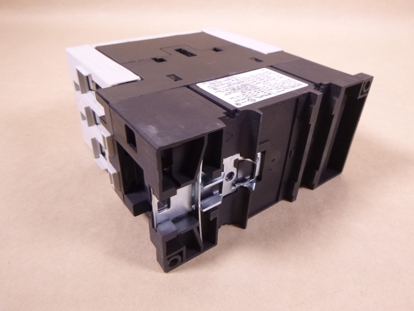 Siemens 3RT1046-1AK60 Contactor 3RT10461AK60 OEM 110V/120V 50/60HZ , 45kW 400V