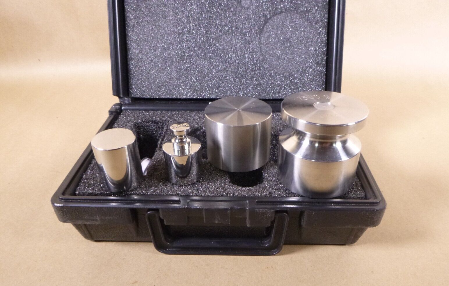 Assorted Rice Lake / Ohaus Weighing Calibration Set 1.5Kg - 1Kg - 300G & 200G | Industrial MRO Tools and Replacement Industrial Equipment Components
