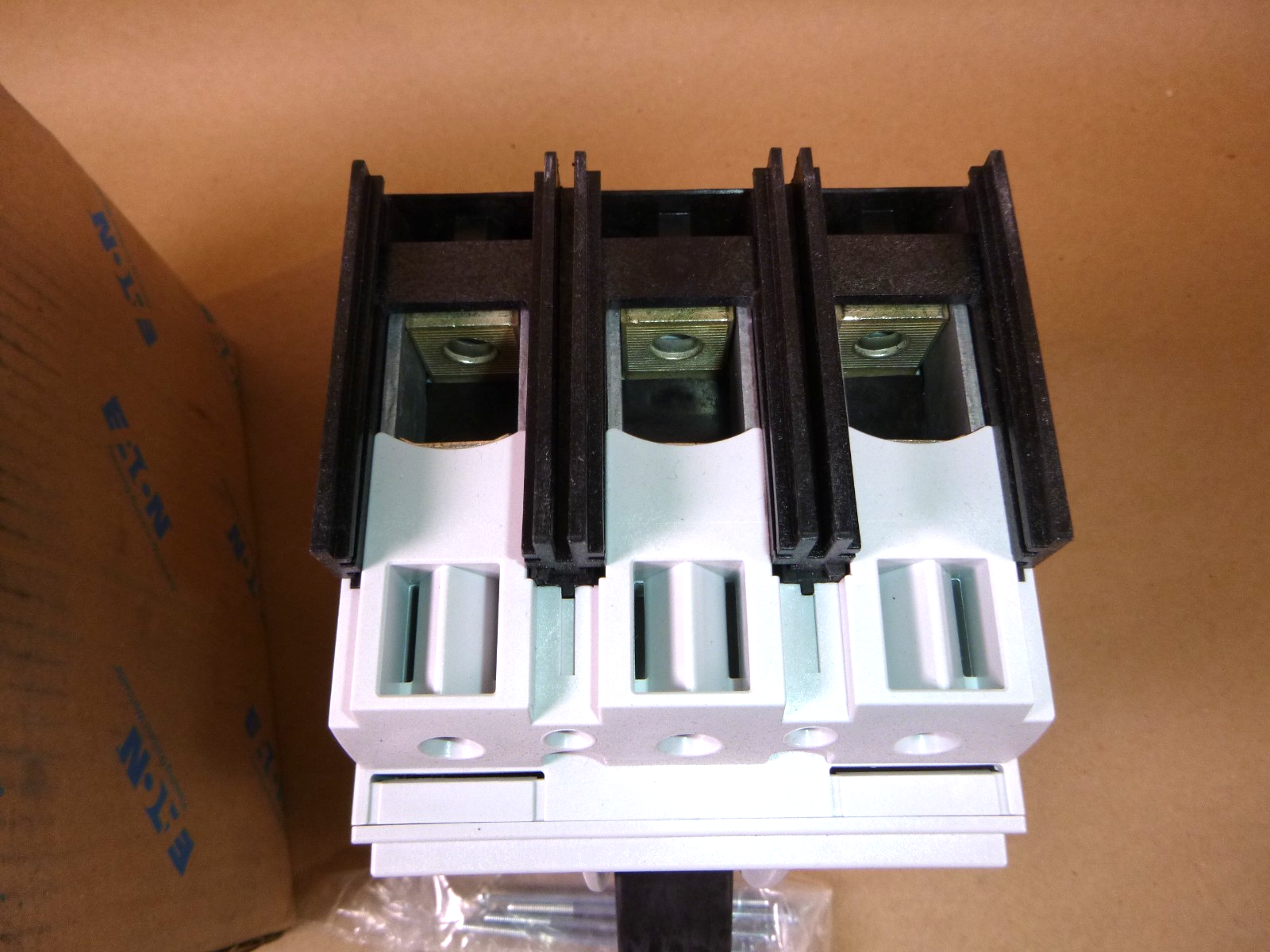 NZMB2-A25-BT-NA Eaton Molded Case Circuit Breaker 25 Amp 3 Pole NZM2-Frame | Electrical MRO Replacement Parts & Components and Commercial Electrical Supplies Company