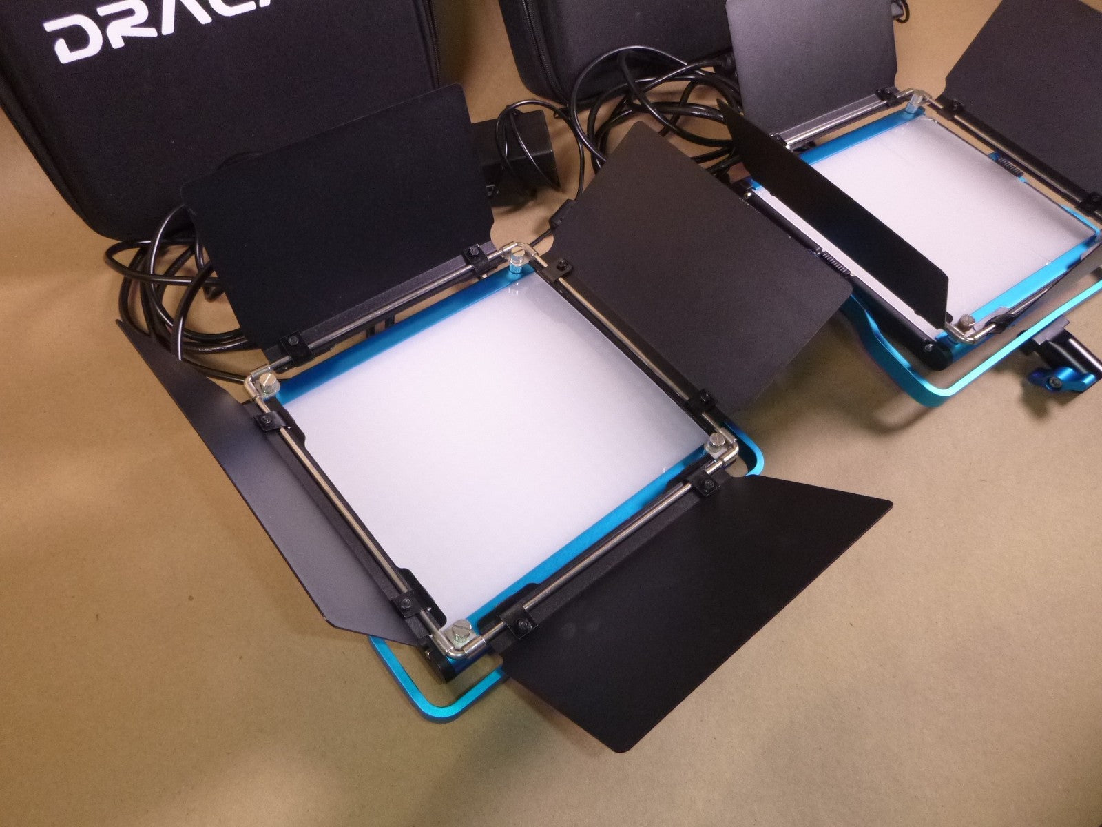 Dracast DR-DRSP500BN LED500 Bicolor S-Series 3200K - 5600K Light Panel (2 Pcs)