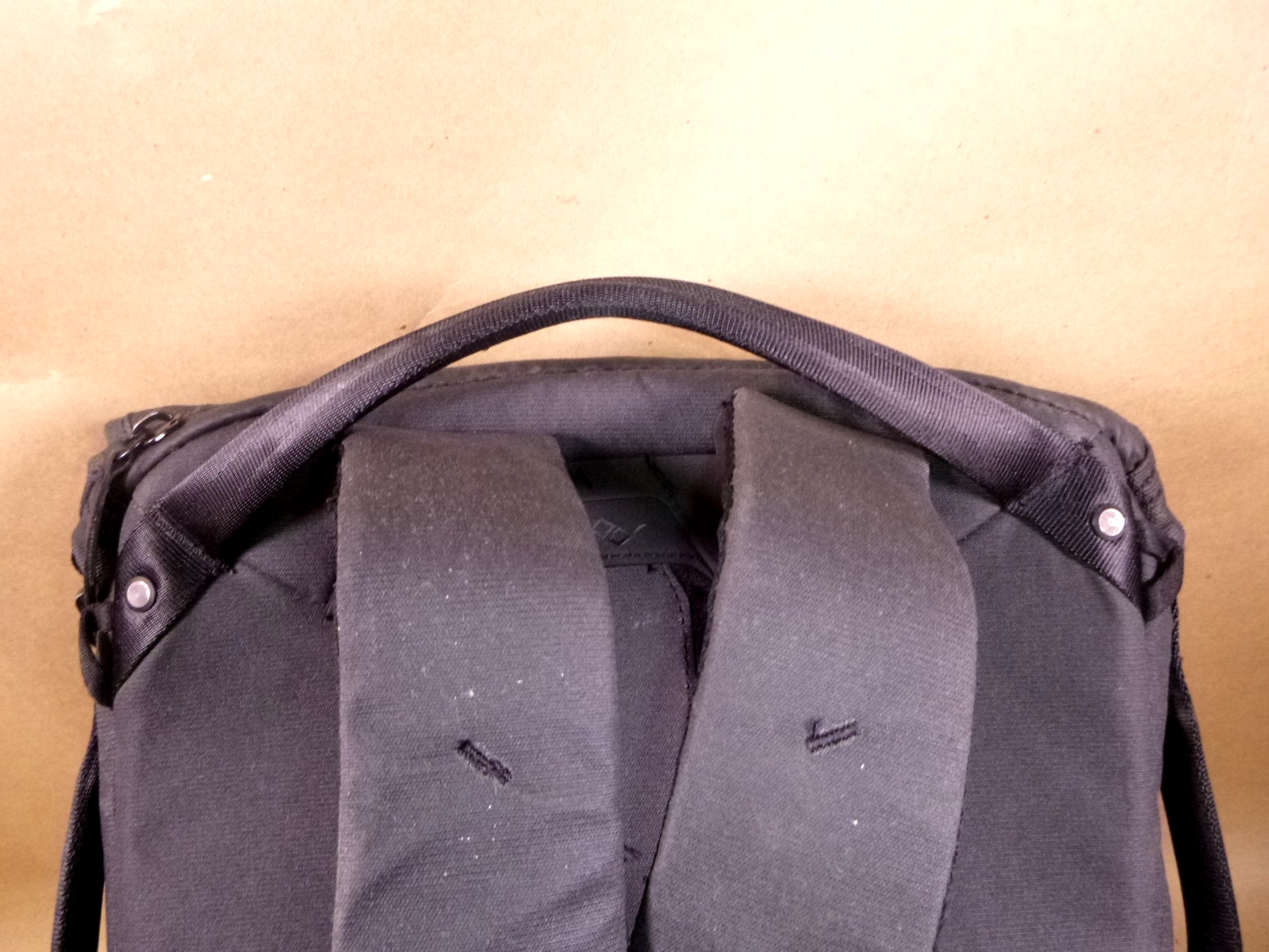 USED Peak Design Everyday Backpack 20L Black Camera Laptop Travel Bag - Very Clean | Industrial MRO Tools and Replacement Industrial Equipment Components