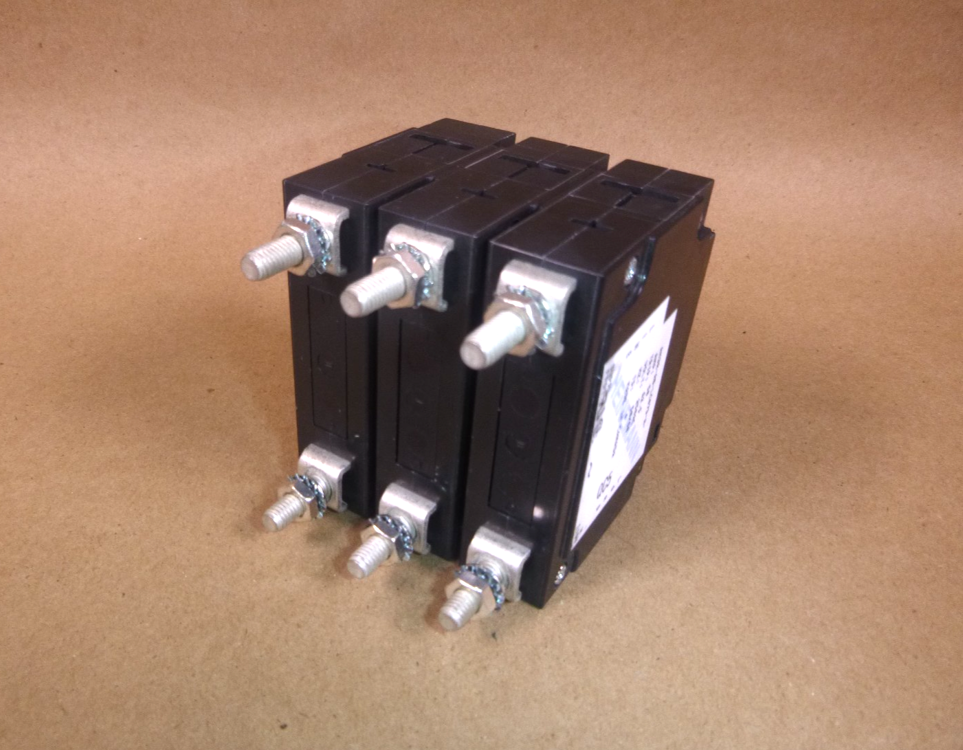 AM3R-D3-LC07D-A-50-3 EATON HEINEMANN Circuit Breaker 50 Amp 3 Pole 250 Vac