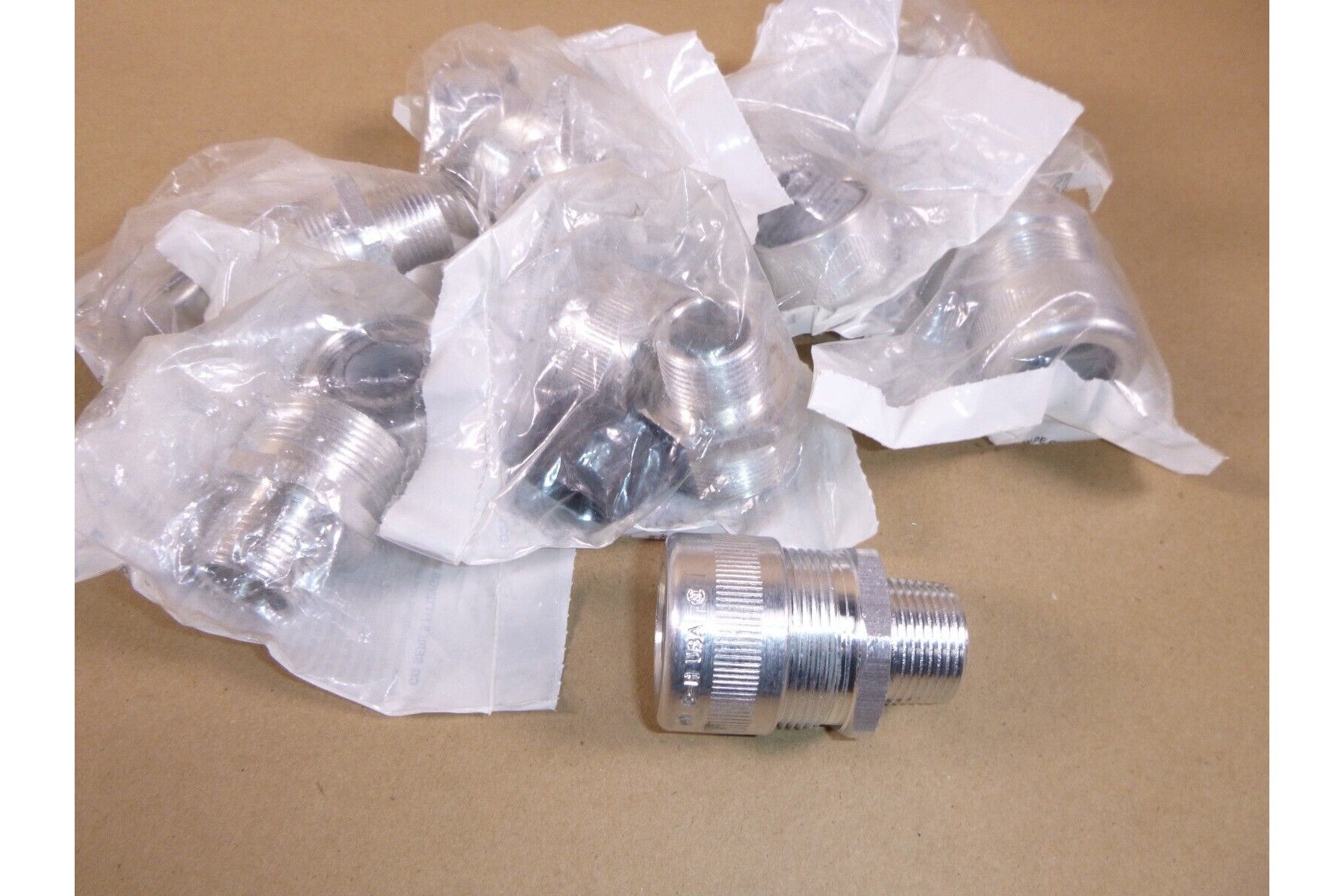 8x Eaton LT75GSA, 3/4" Liquidtight Connector, FMC, Straight, Aluminum Ground Lug | Electrical MRO Replacement Parts & Components and Commercial Electrical Supplies Company