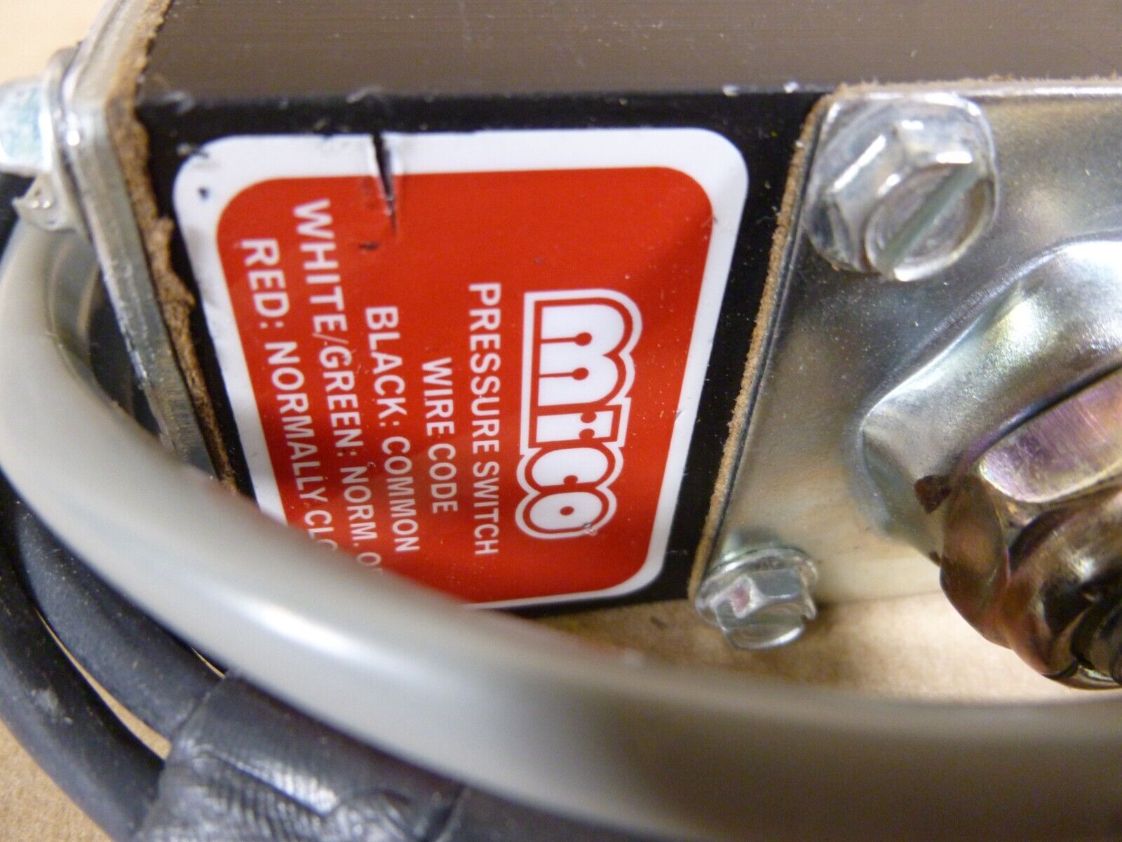 Cadillac Gage 136600 Pressure Switch XM1117 217517 , 5930-01-479-3968 | Replacement Truck Parts, Trailer Accessories, Automobile Supplies, Car Parts & Accessories