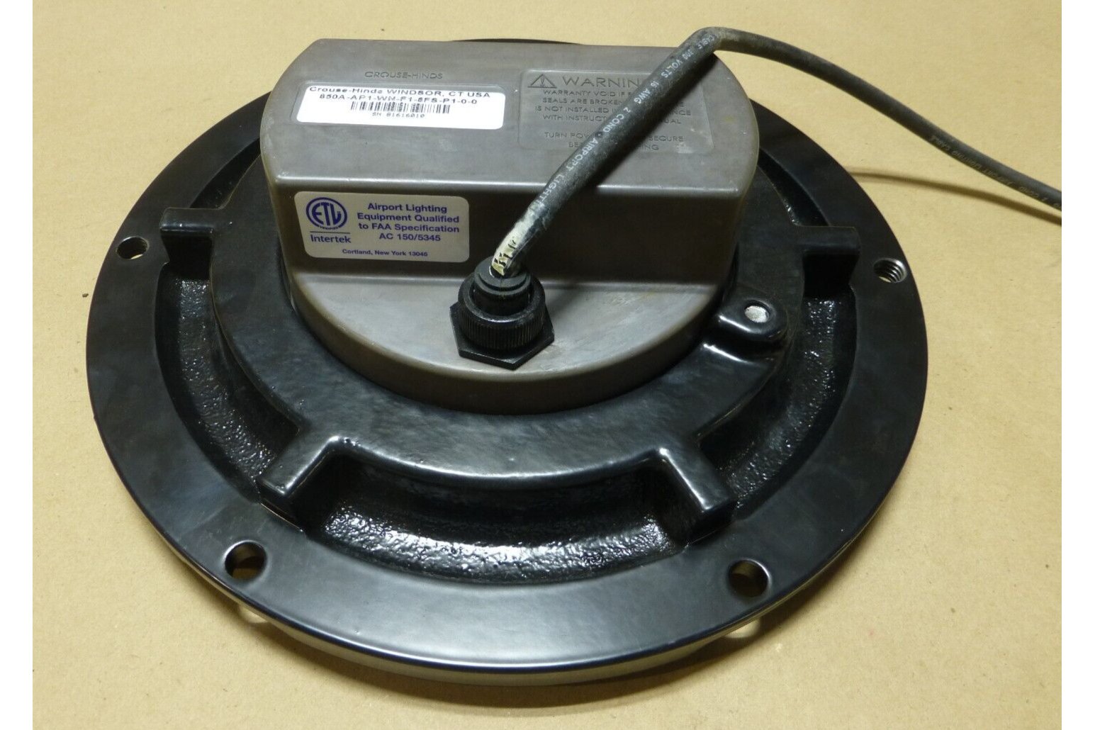 Cooper Crouse-Hinds L-850A Unibody LED Runway Centerline Touchdown Zone 12" / 8" | Electrical MRO Replacement Parts & Components and Commercial Electrical Supplies Company