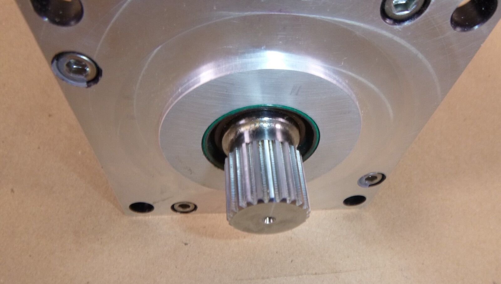 Exlar Servo Motor SLM115-XXXS-UD2-258-45-XH-XM, 400 Volt 4500 Rpm Spline Shaft | Industrial Electric Motors, Pumps & Parts