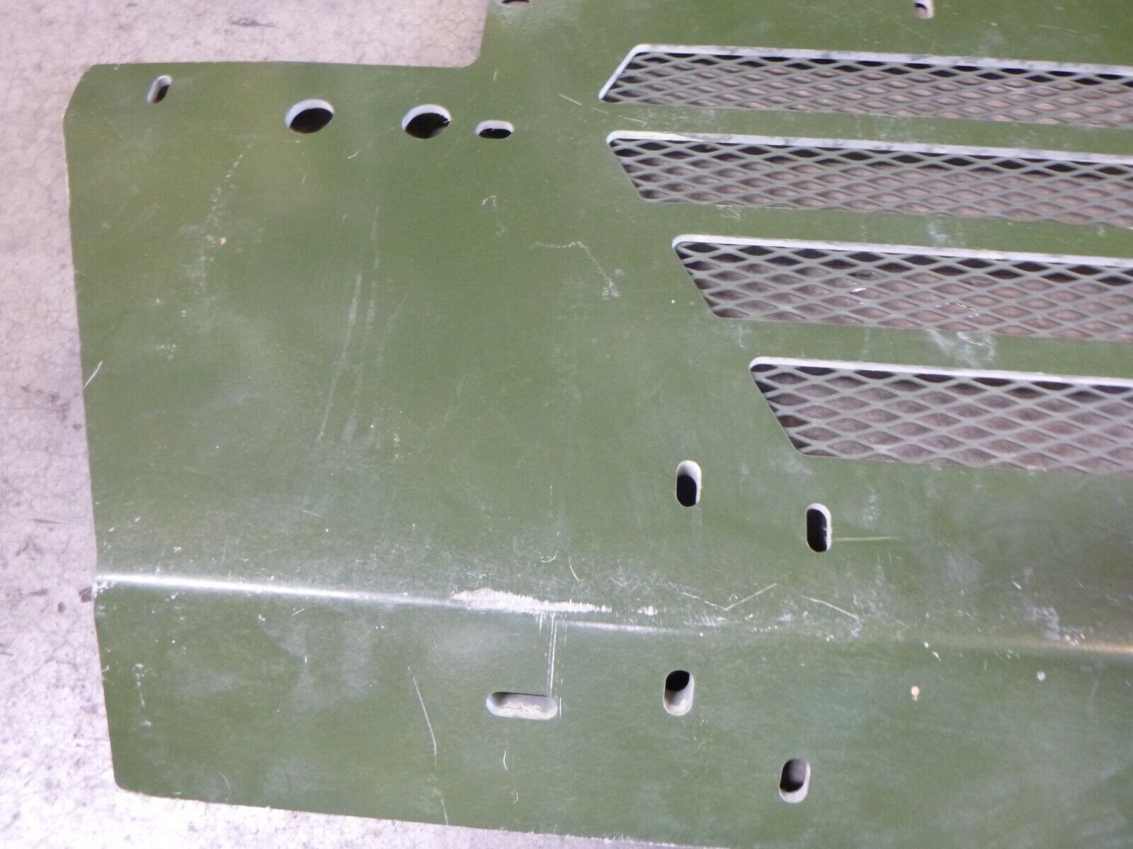 FMTV LMTV MTV M142 COMPOSITE PLASTIC DIRT DEFLECTOR 12423373 12424276 12570951 2530-01-524-9460 | Genuine FMTV Replacement Parts, LMTV Parts For Sale and Military Surplus Medium Tactical Vehicle Parts & Components