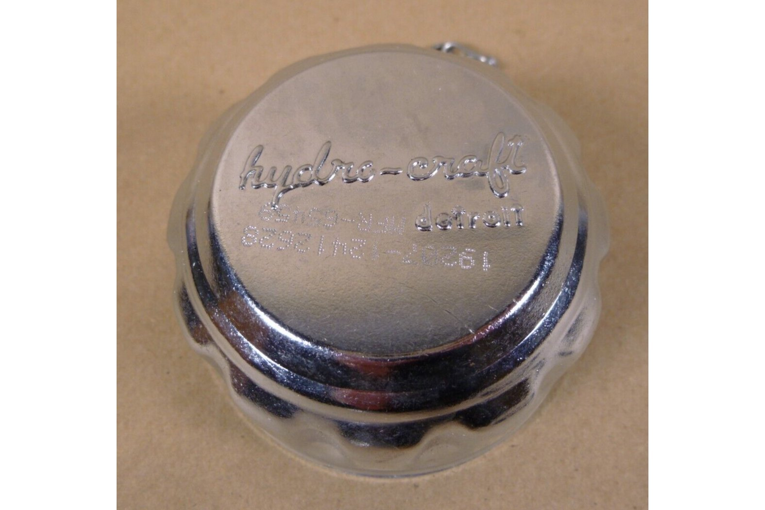 FMTV MTV M1089 Hydraulic Tank & Manifold Filler Cap 12412628 , 2590-01-414-1243 | Genuine FMTV Replacement Parts, LMTV Parts For Sale and Military Surplus Medium Tactical Vehicle Parts & Components