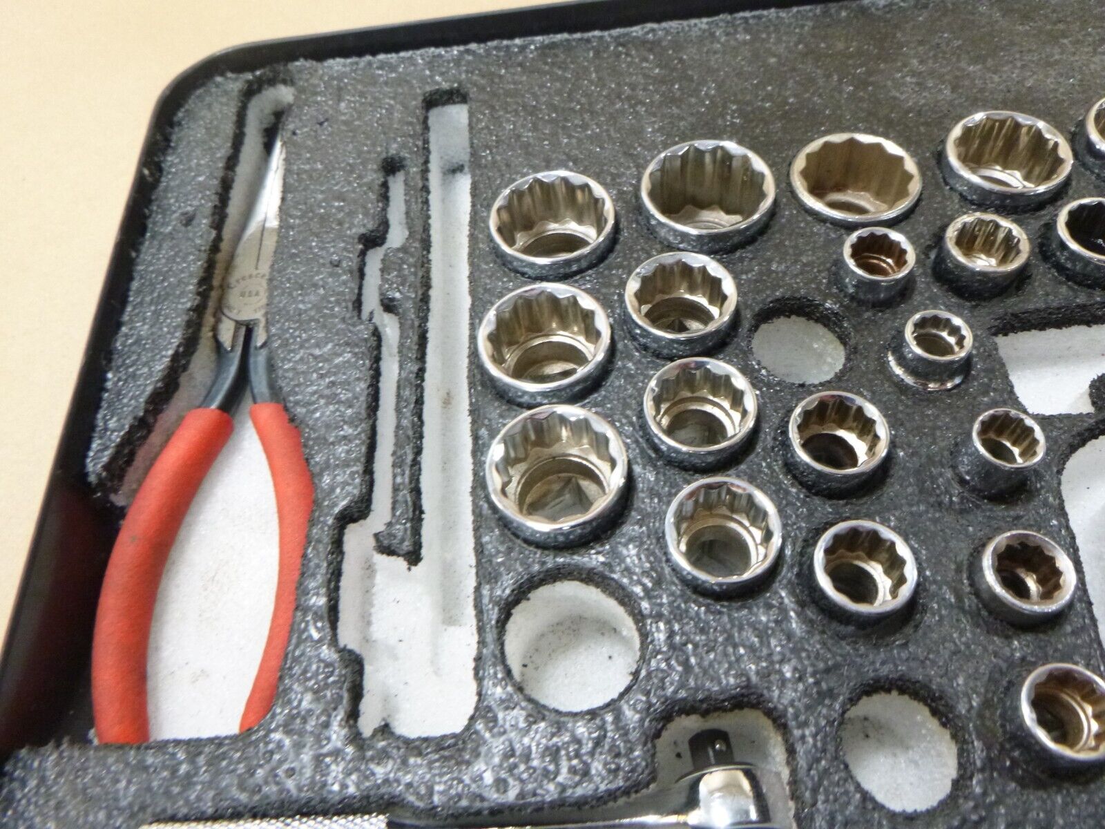 GMTK GENERAL MECHANICS TOOL KIT SK USA SAE METRIC WRENCHES SOCKETS W/ HARD CASE | Industrial MRO Tools and Replacement Industrial Equipment Components