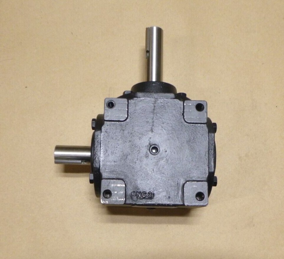Hub City Model 150 Style F ST Right Angle Bevel Speed Reducer 1:1 Ratio 1" Shaft | Industrial Electric Motors, Pumps & Parts