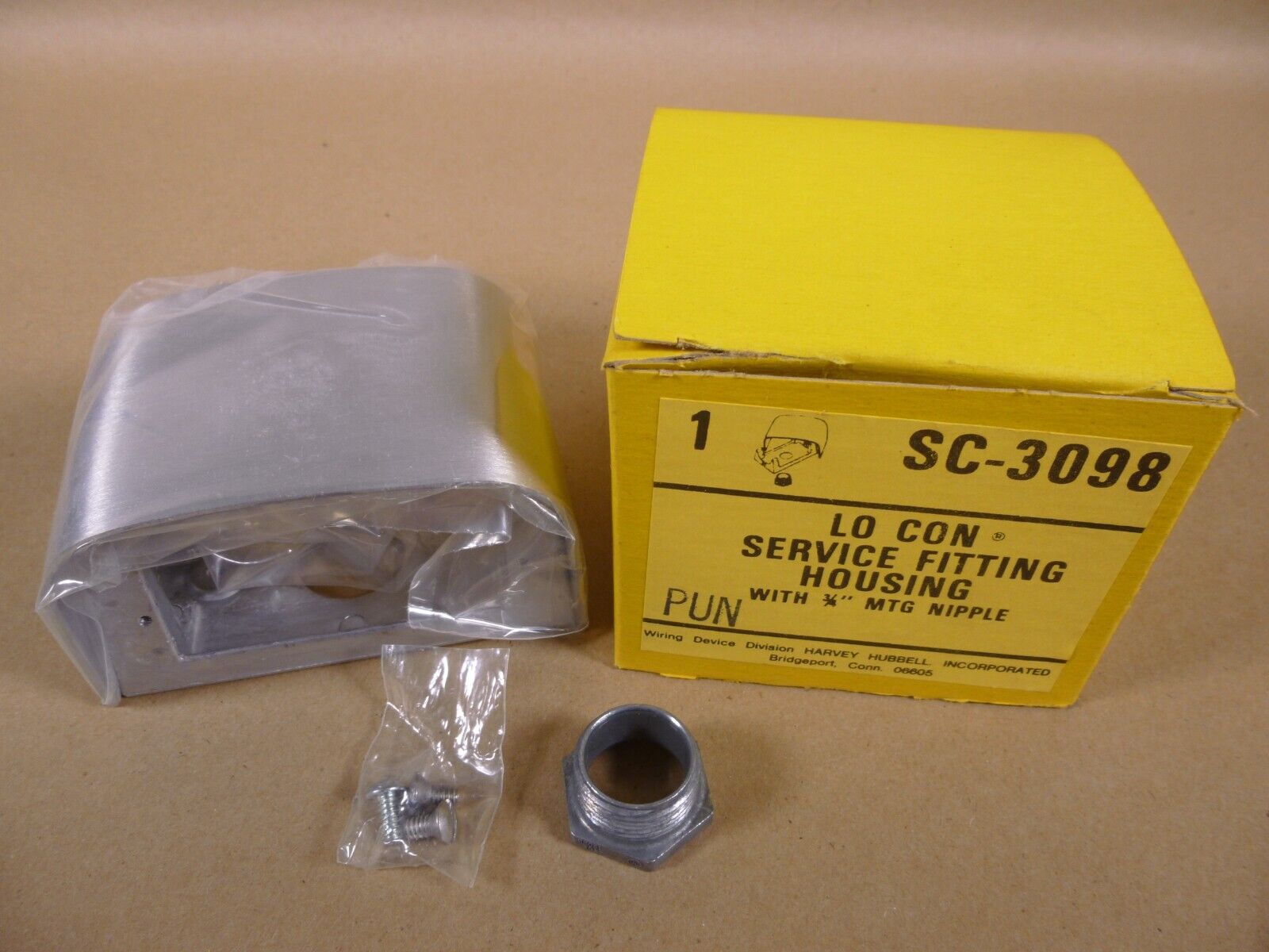 Hubbell SC3098 Lo-Con Service Fitting Aluminum Housing 3/4 inch Nipple Included | Electrical MRO Replacement Parts & Components and Commercial Electrical Supplies Company